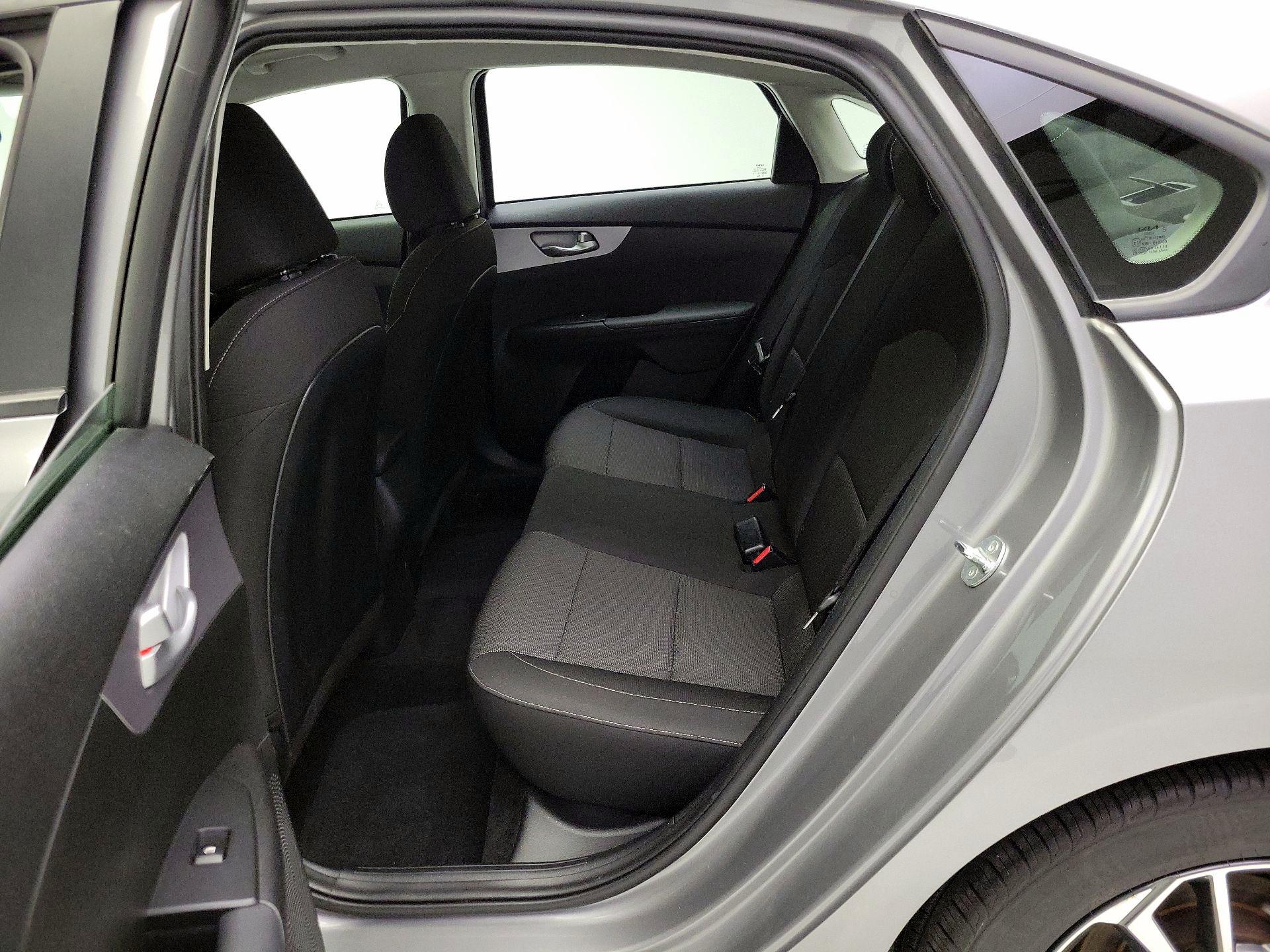 Thumbnail: 2024 Kia Forte - 19