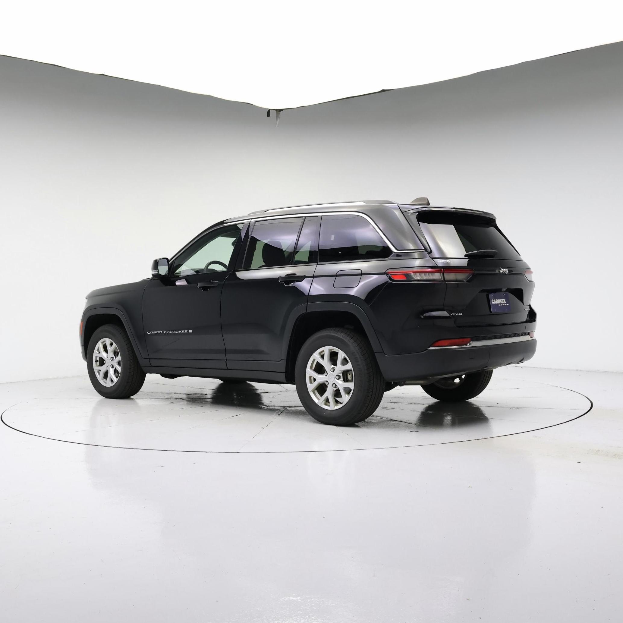Thumbnail: 2023 Jeep Grand Cherokee - 3