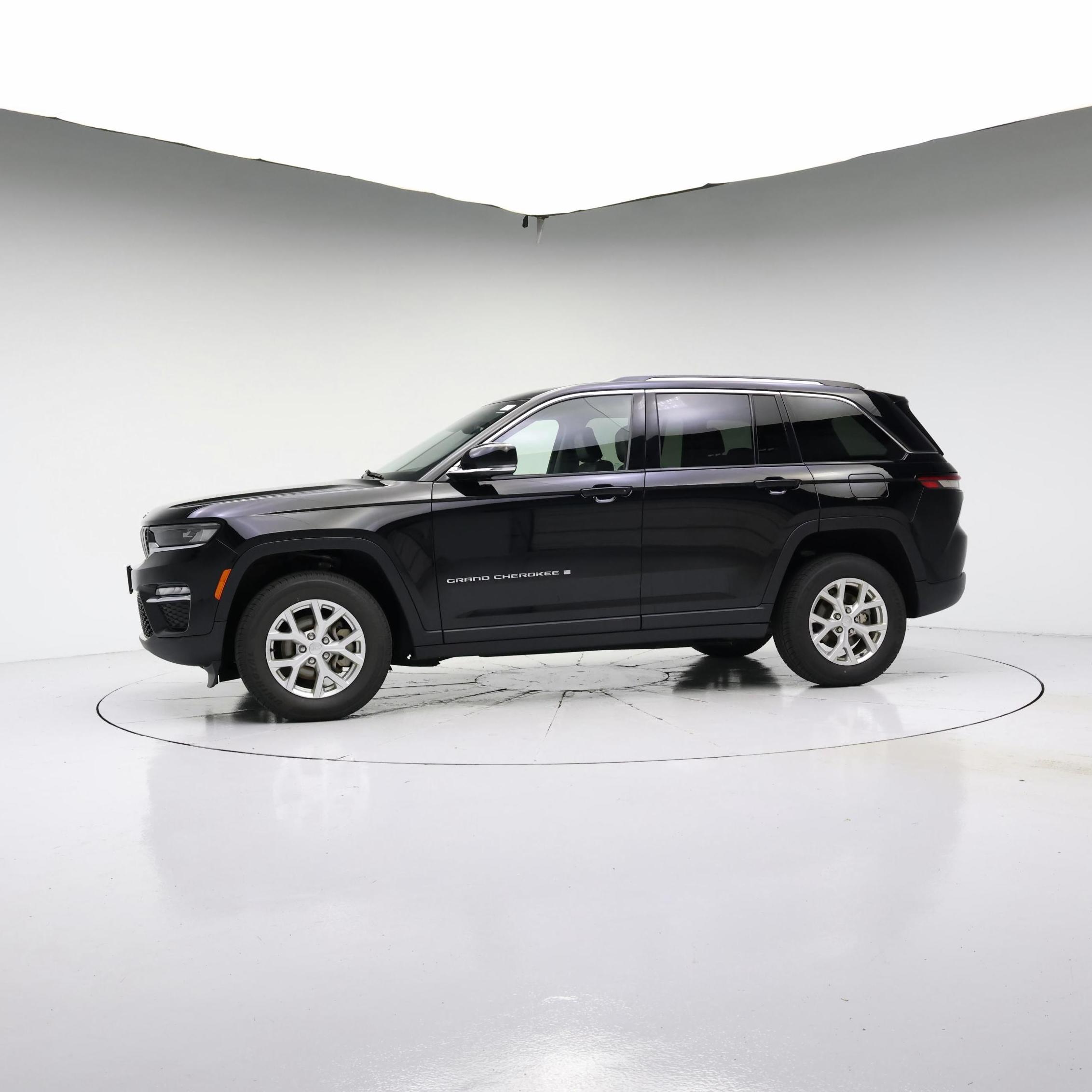 Thumbnail: 2023 Jeep Grand Cherokee - 4