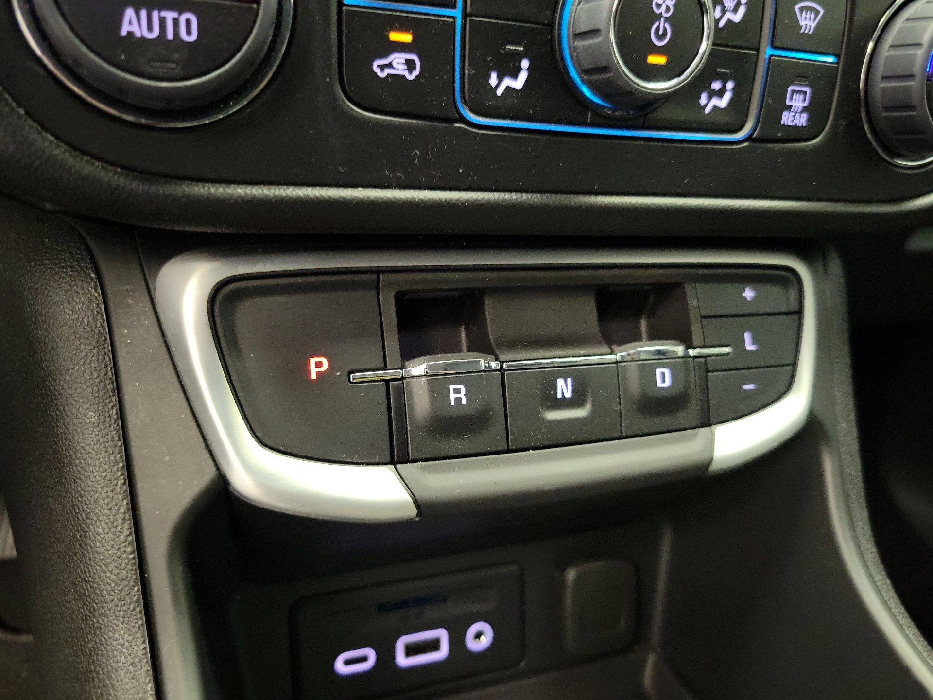Thumbnail: 2023 GMC Terrain - 17