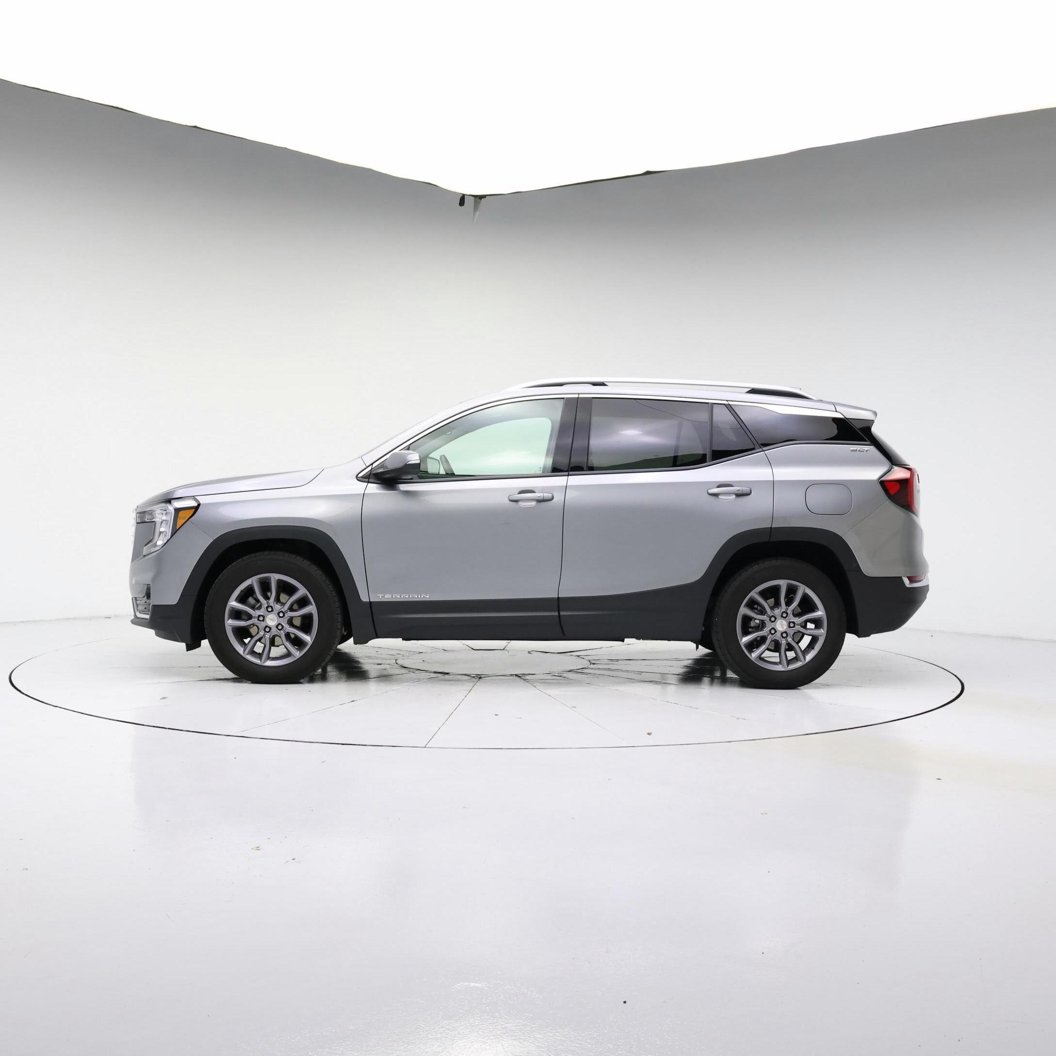 Thumbnail: 2023 GMC Terrain - 3