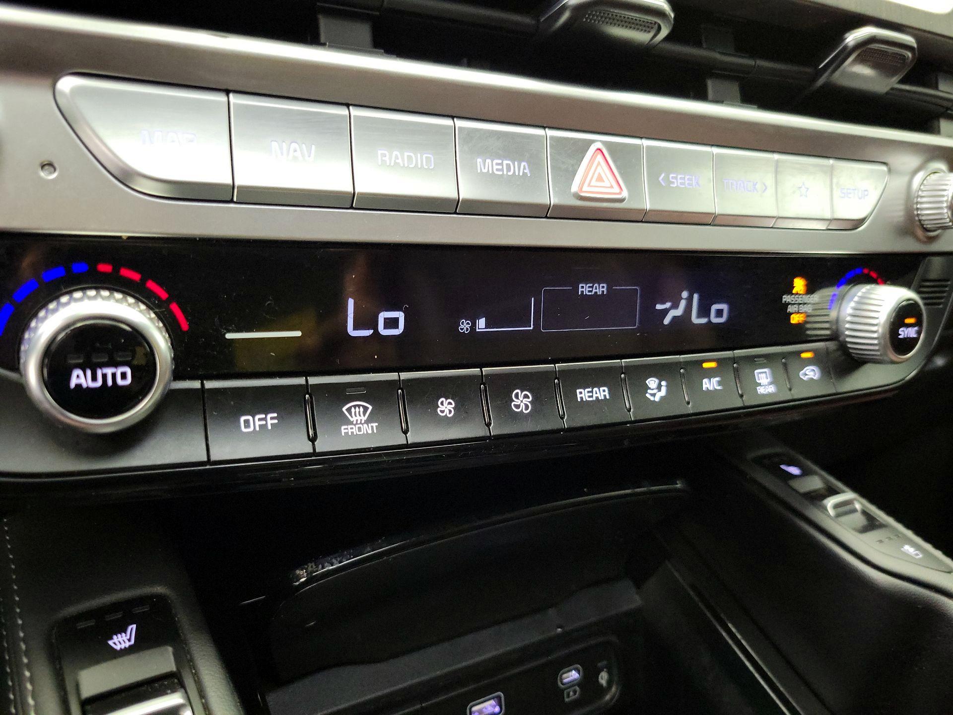 Thumbnail: 2024 Kia Telluride - 17