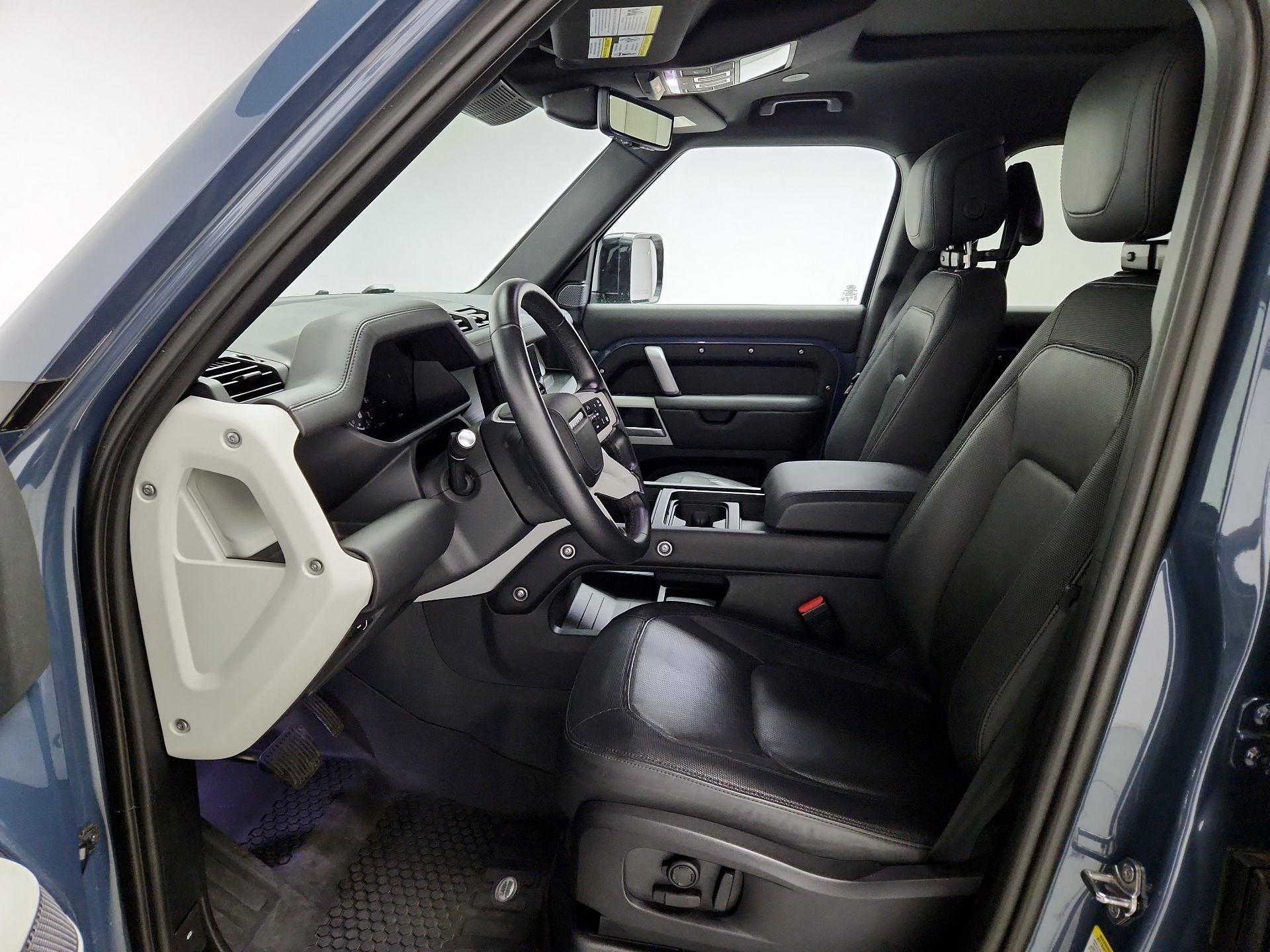 Thumbnail: 2024 Land Rover Defender - 11