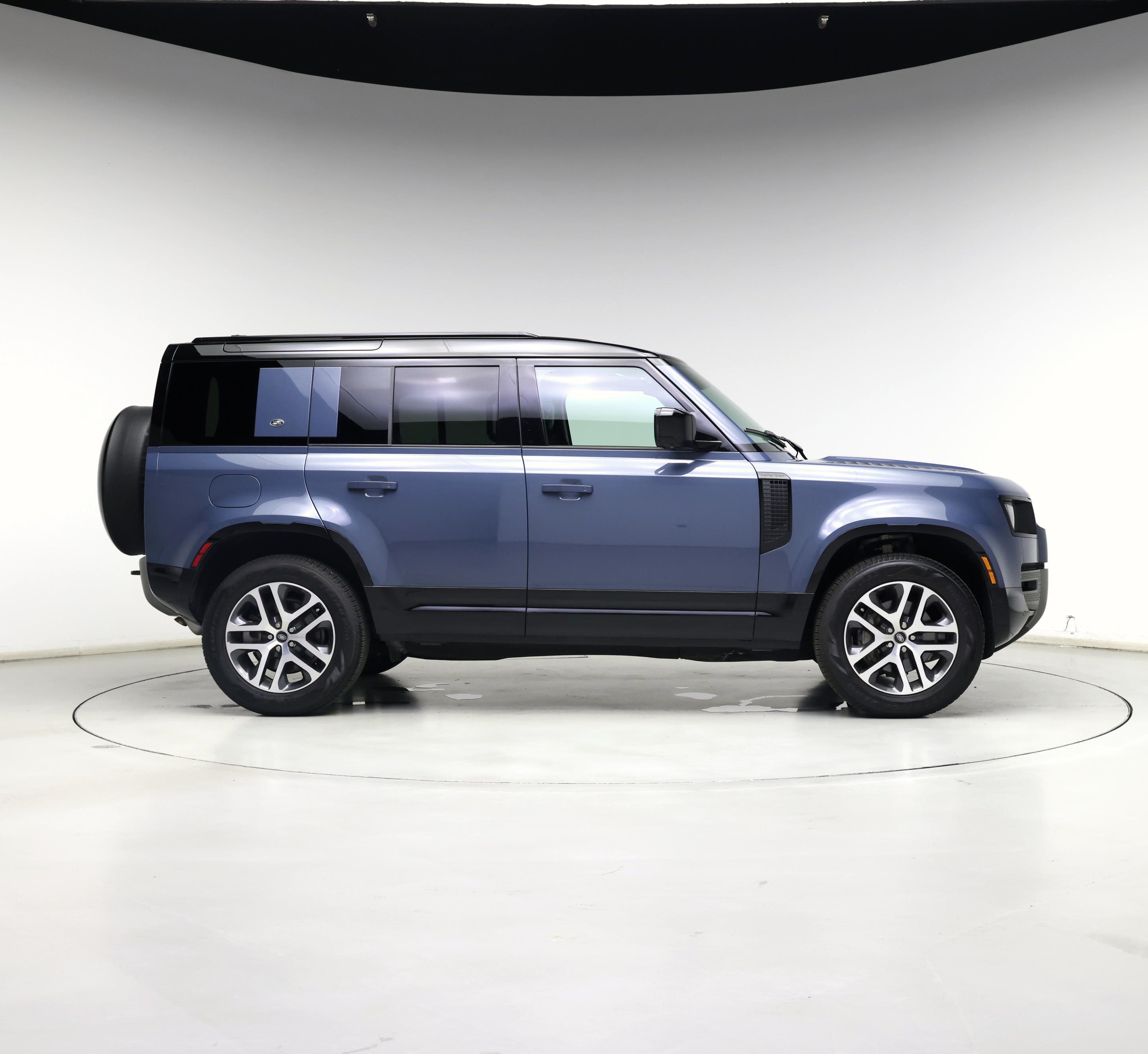 Thumbnail: 2024 Land Rover Defender - 7