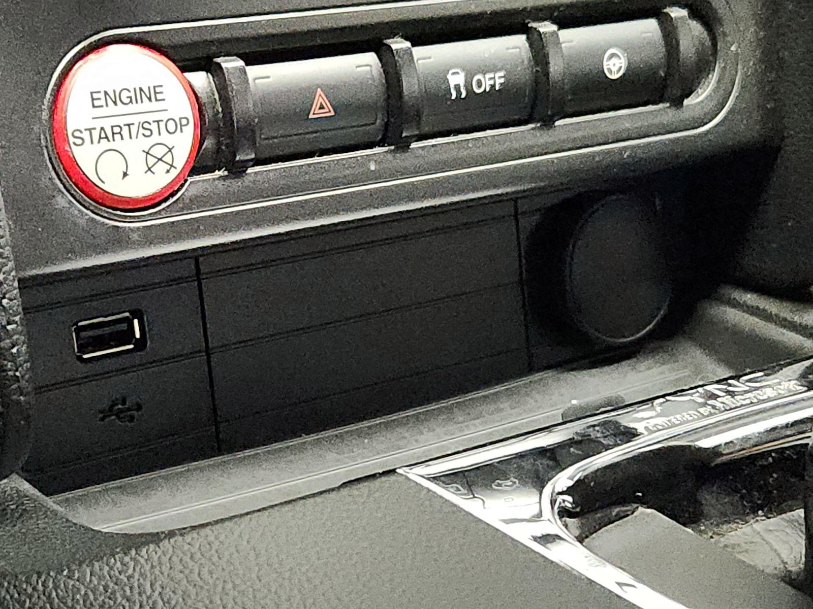 2015 Ford Mustang V6 - Photo 19