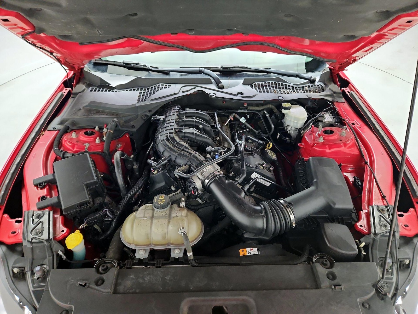 2015 Ford Mustang V6 - Photo 22