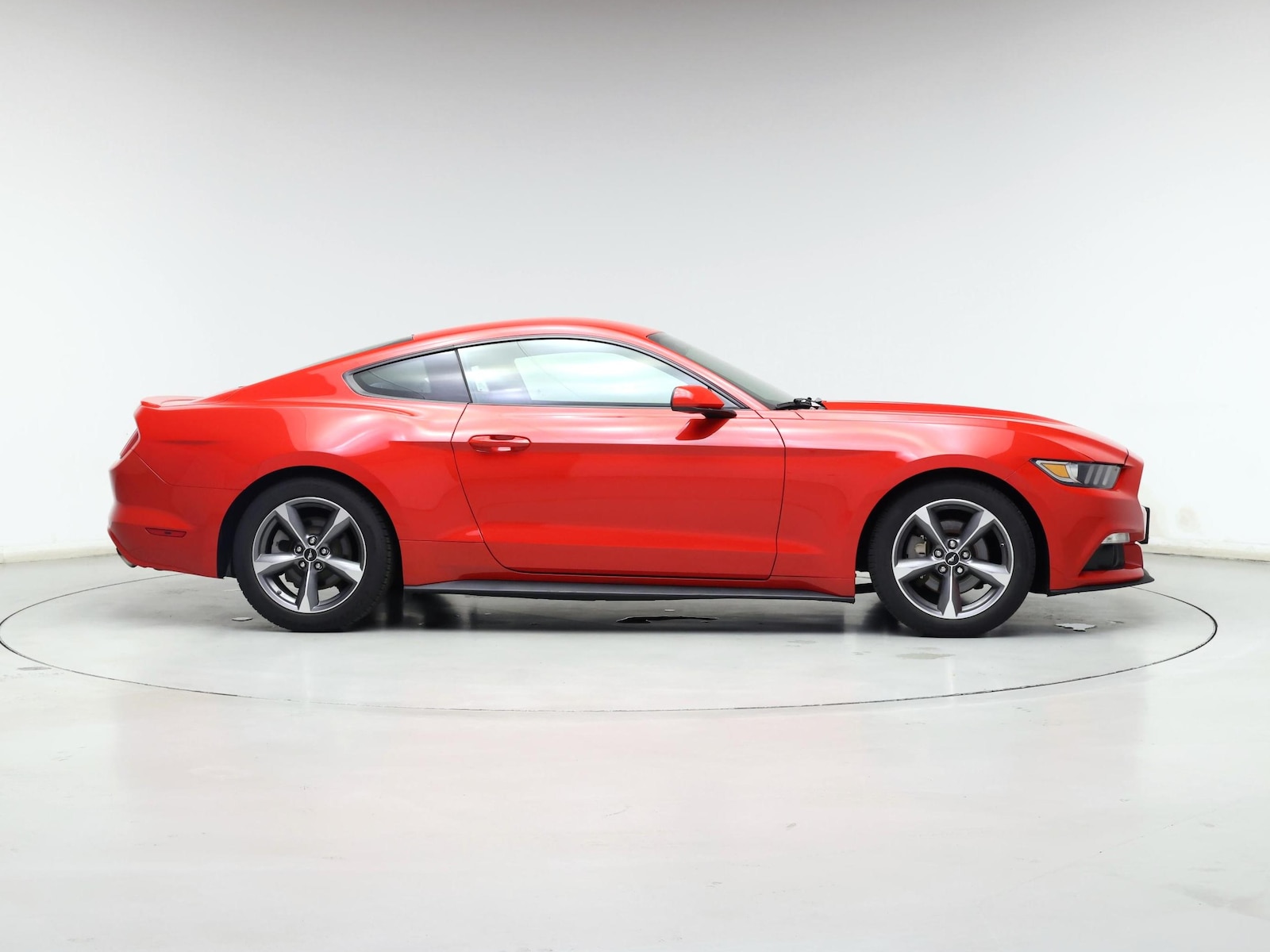 2015 Ford Mustang V6 - Photo 8