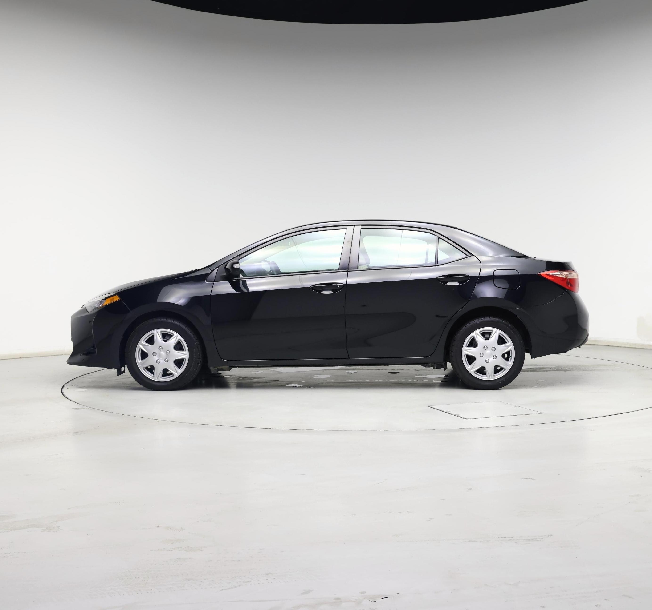 Thumbnail: 2017 Toyota Corolla - 3