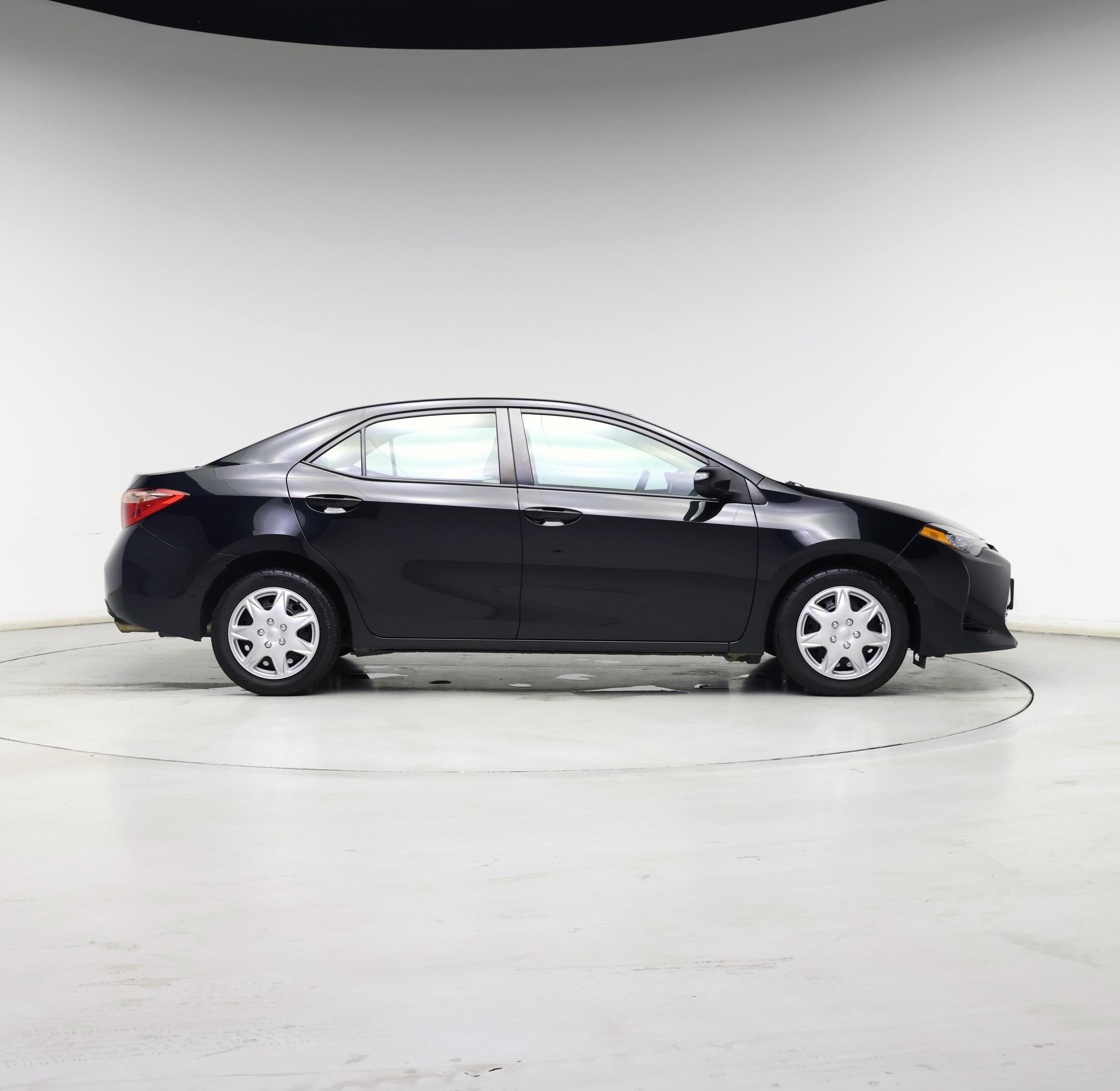 Thumbnail: 2017 Toyota Corolla - 7
