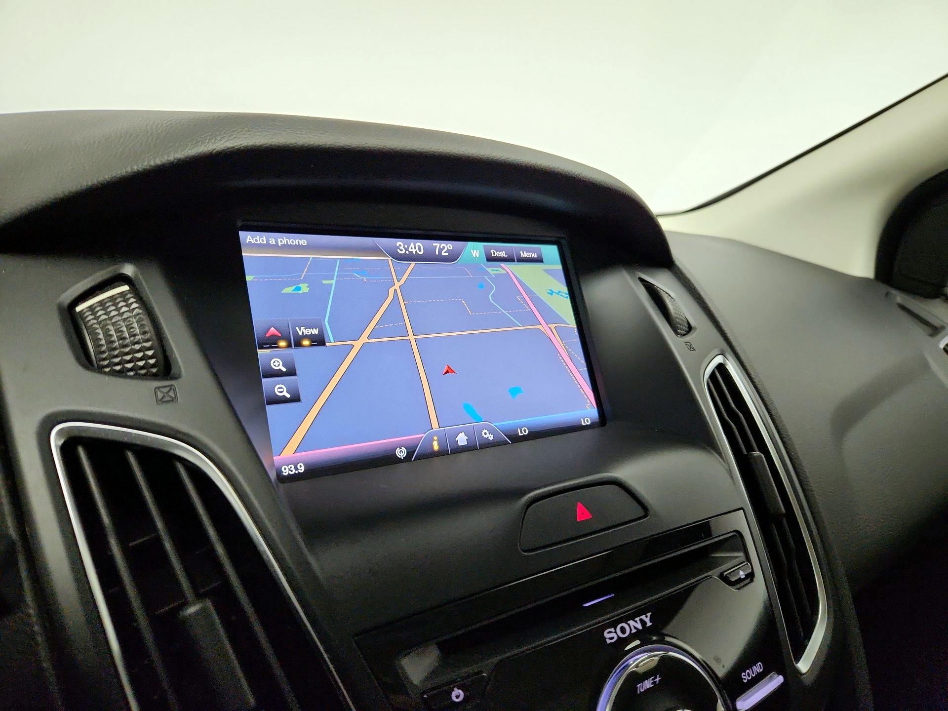Thumbnail: 2015 Ford Focus - 14
