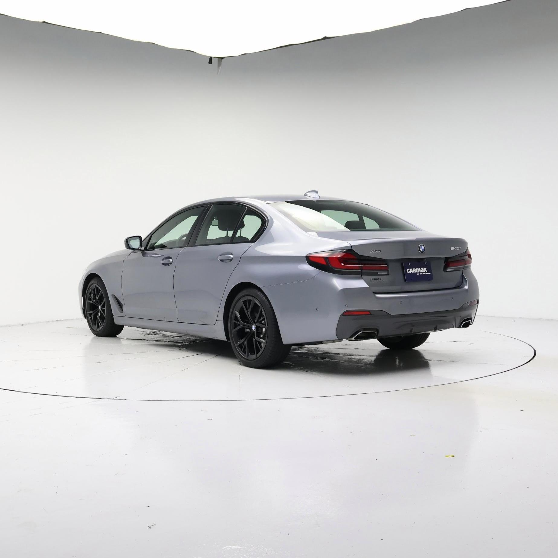 Thumbnail: 2021 BMW 5 Series - 2