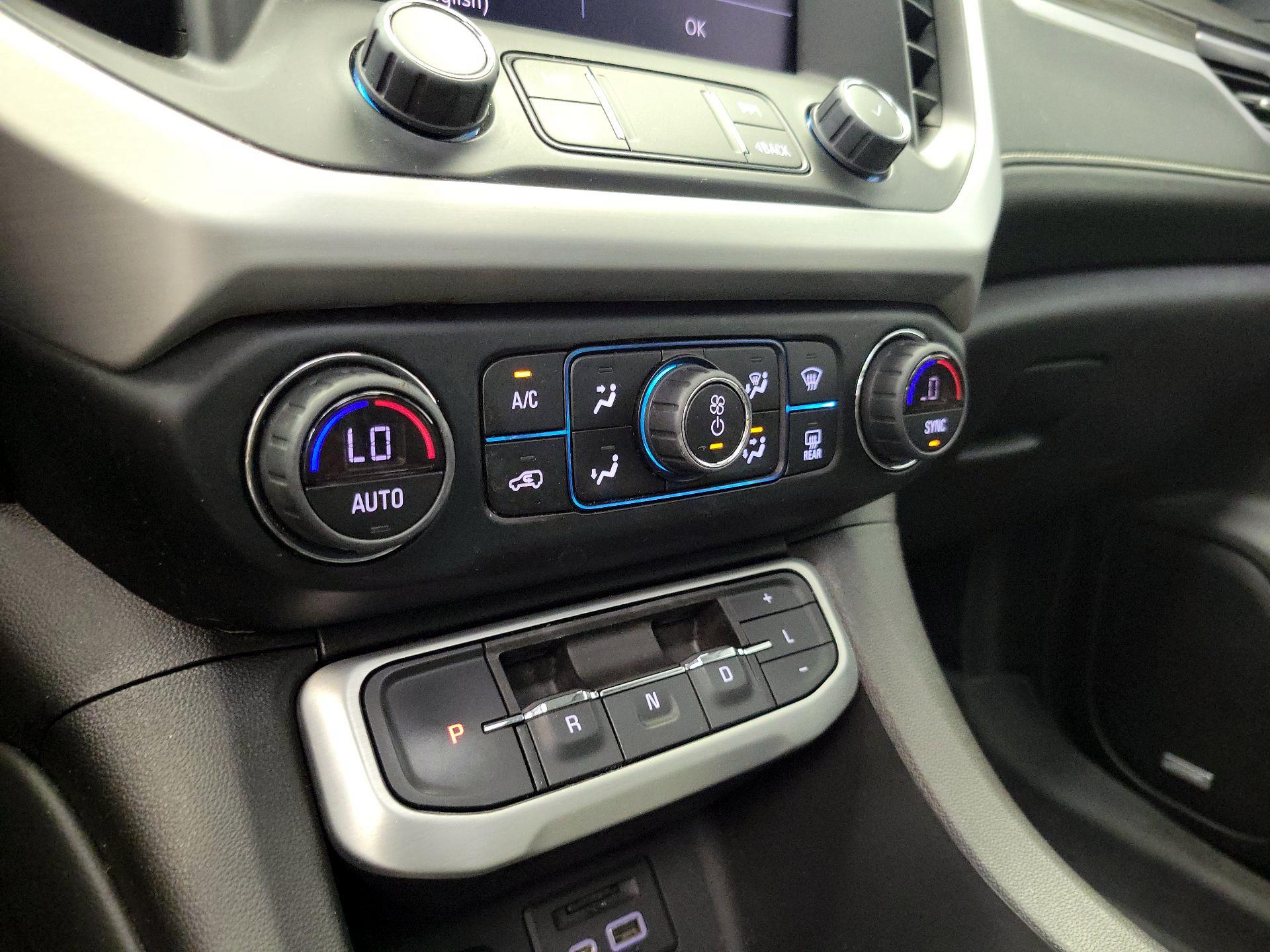 Thumbnail: 2023 GMC Acadia - 16