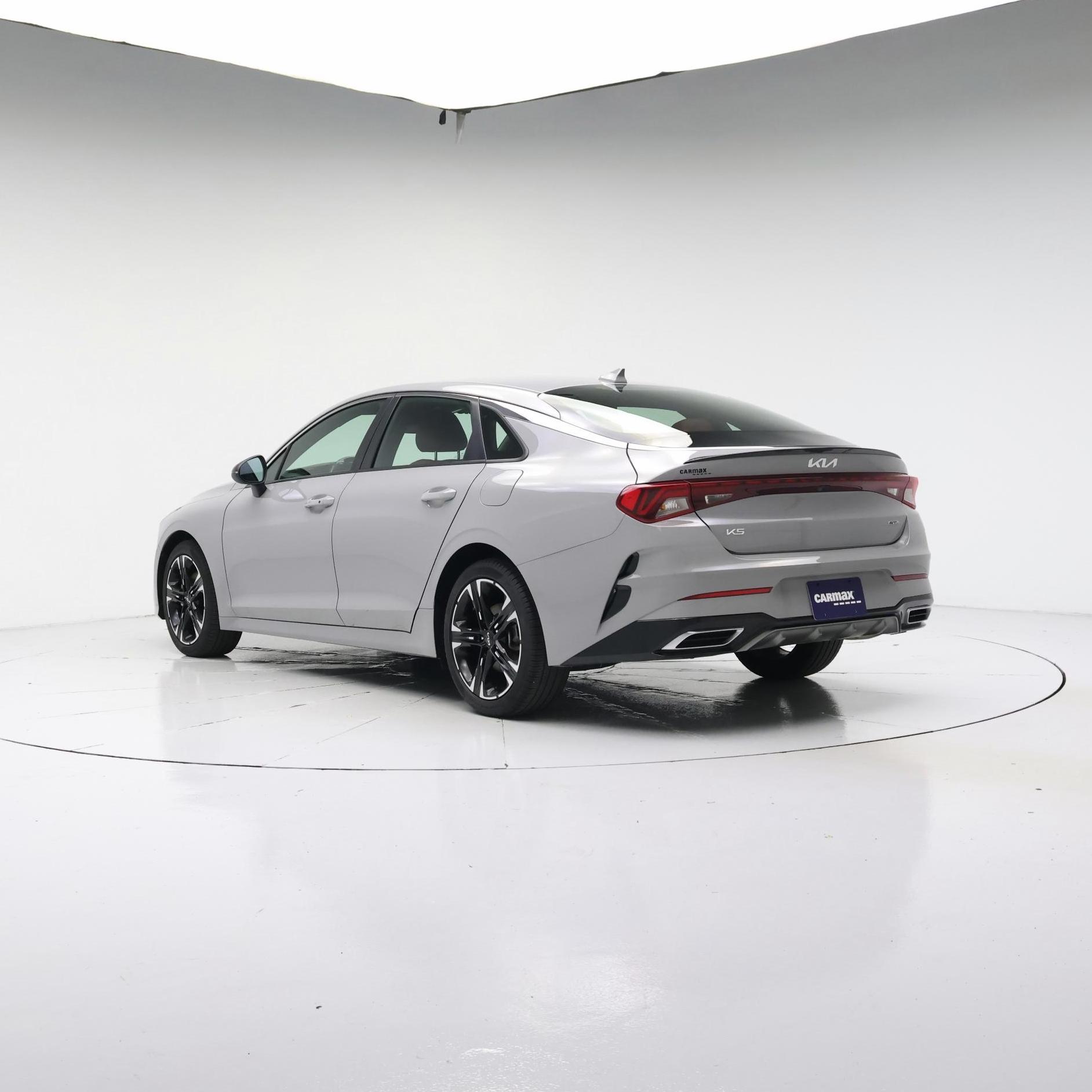 Thumbnail: 2023 Kia K5 - 2
