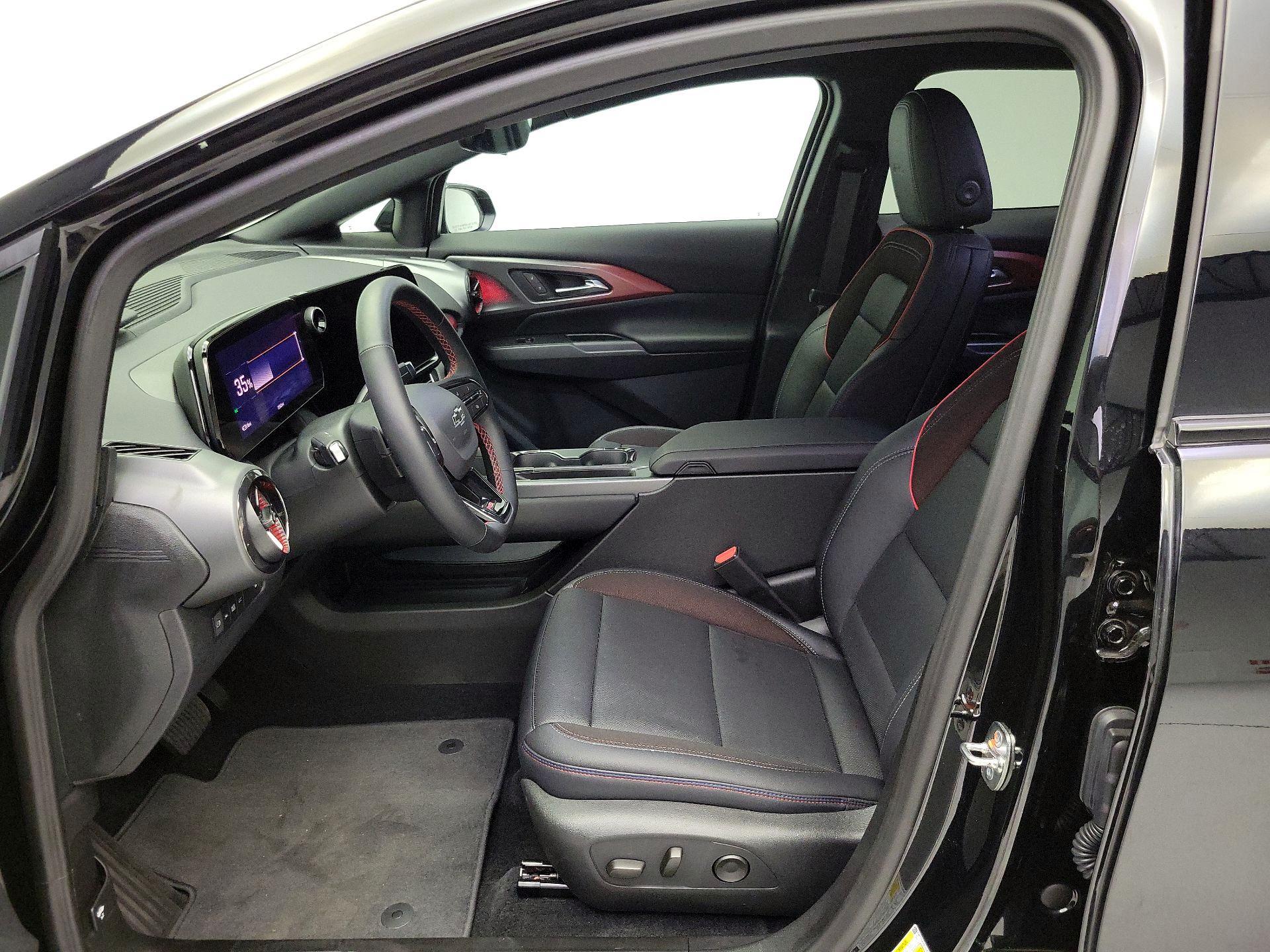 Thumbnail: 2025 Chevrolet Equinox - 11