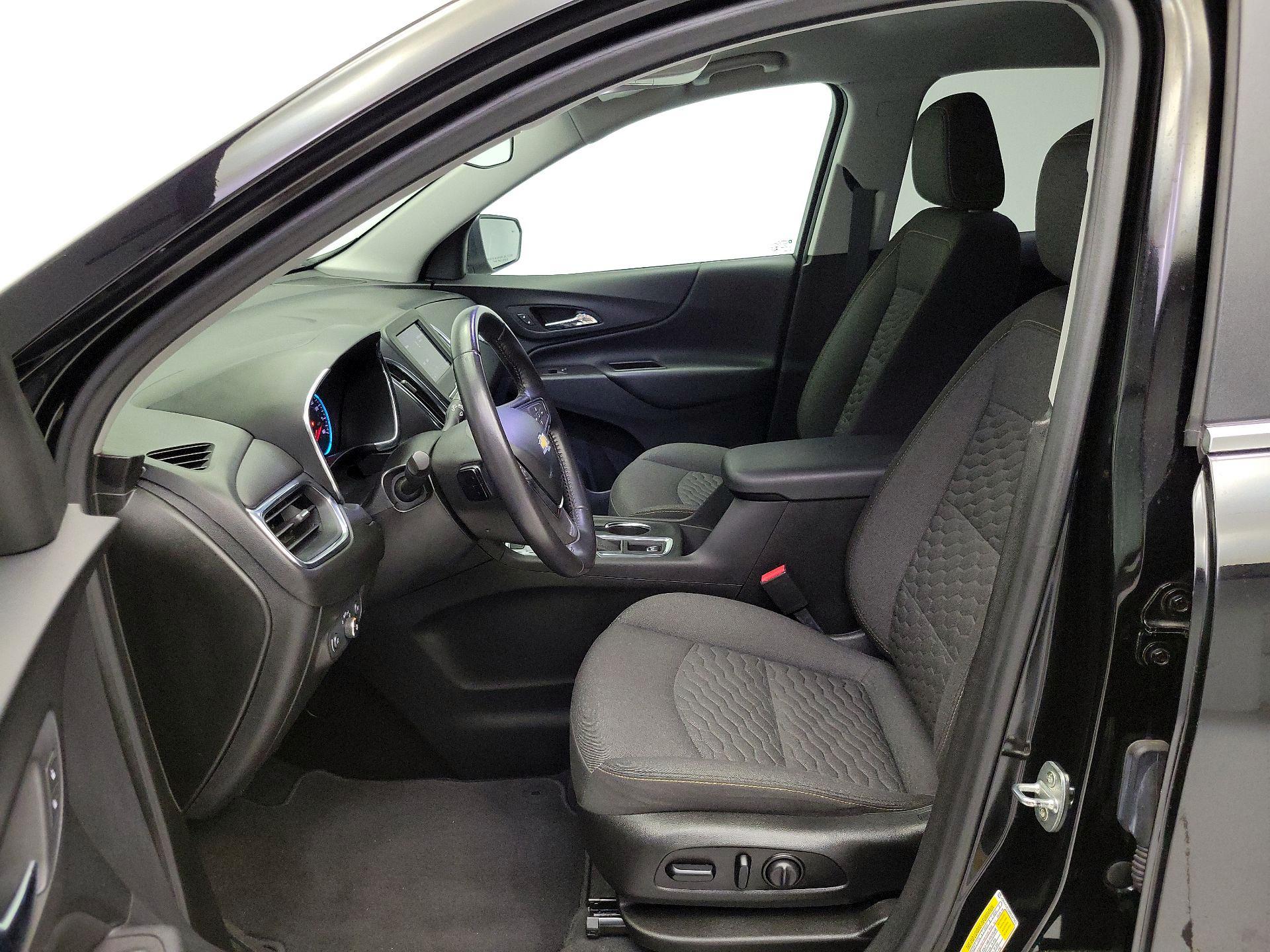 Thumbnail: 2021 Chevrolet Equinox - 11