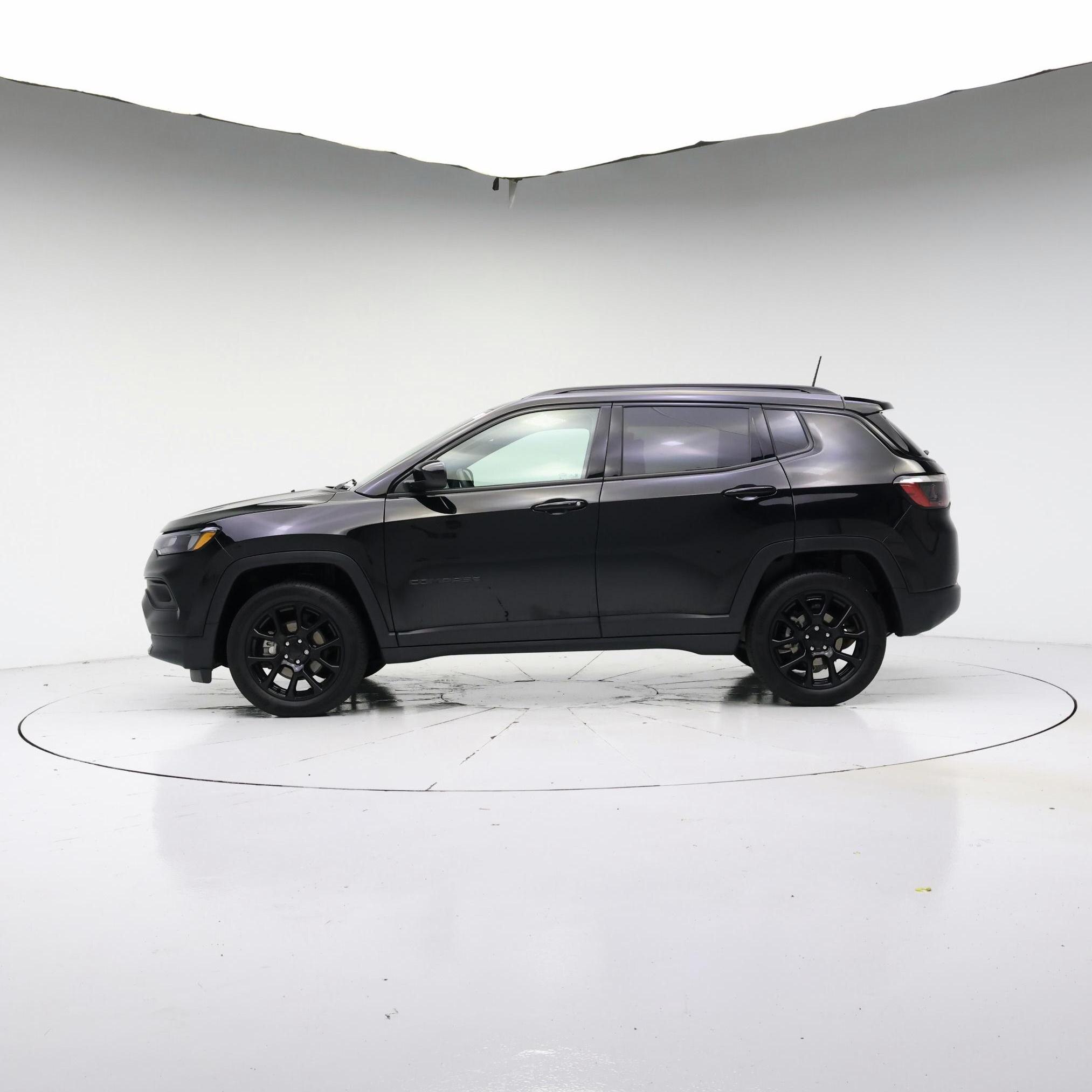 Thumbnail: 2022 Jeep Compass - 3