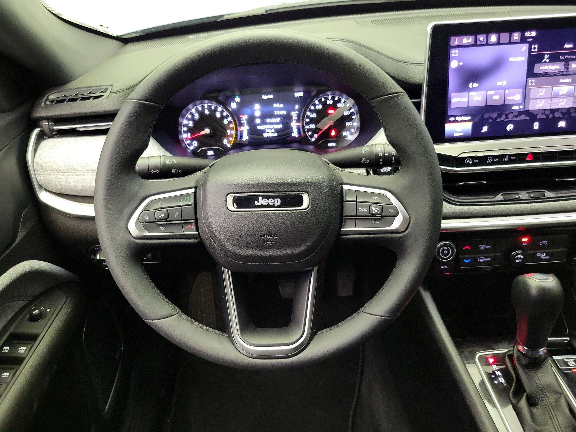 Thumbnail: 2023 Jeep Compass - 10