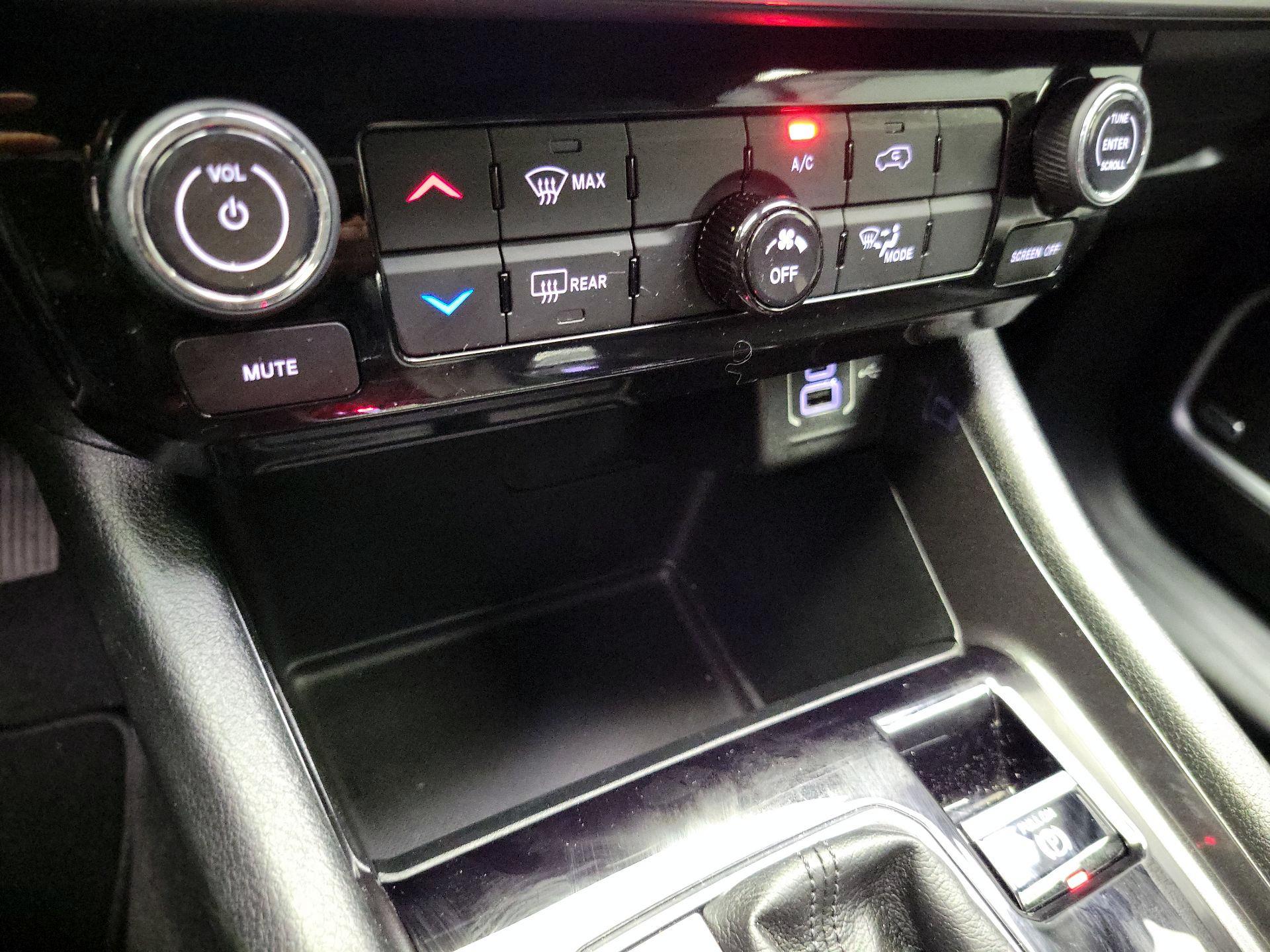 Thumbnail: 2023 Jeep Compass - 16
