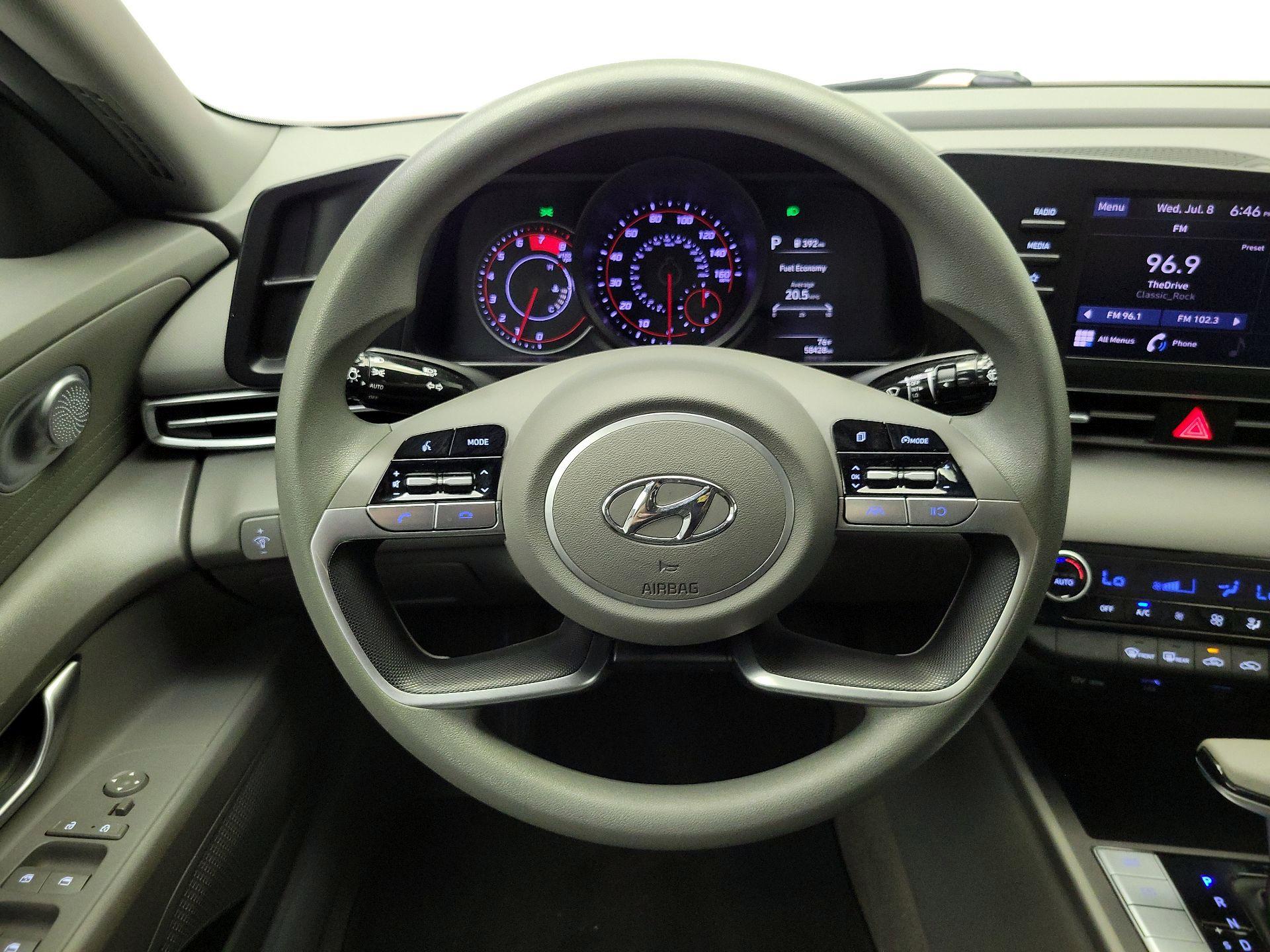 Thumbnail: 2023 Hyundai Elantra - 10