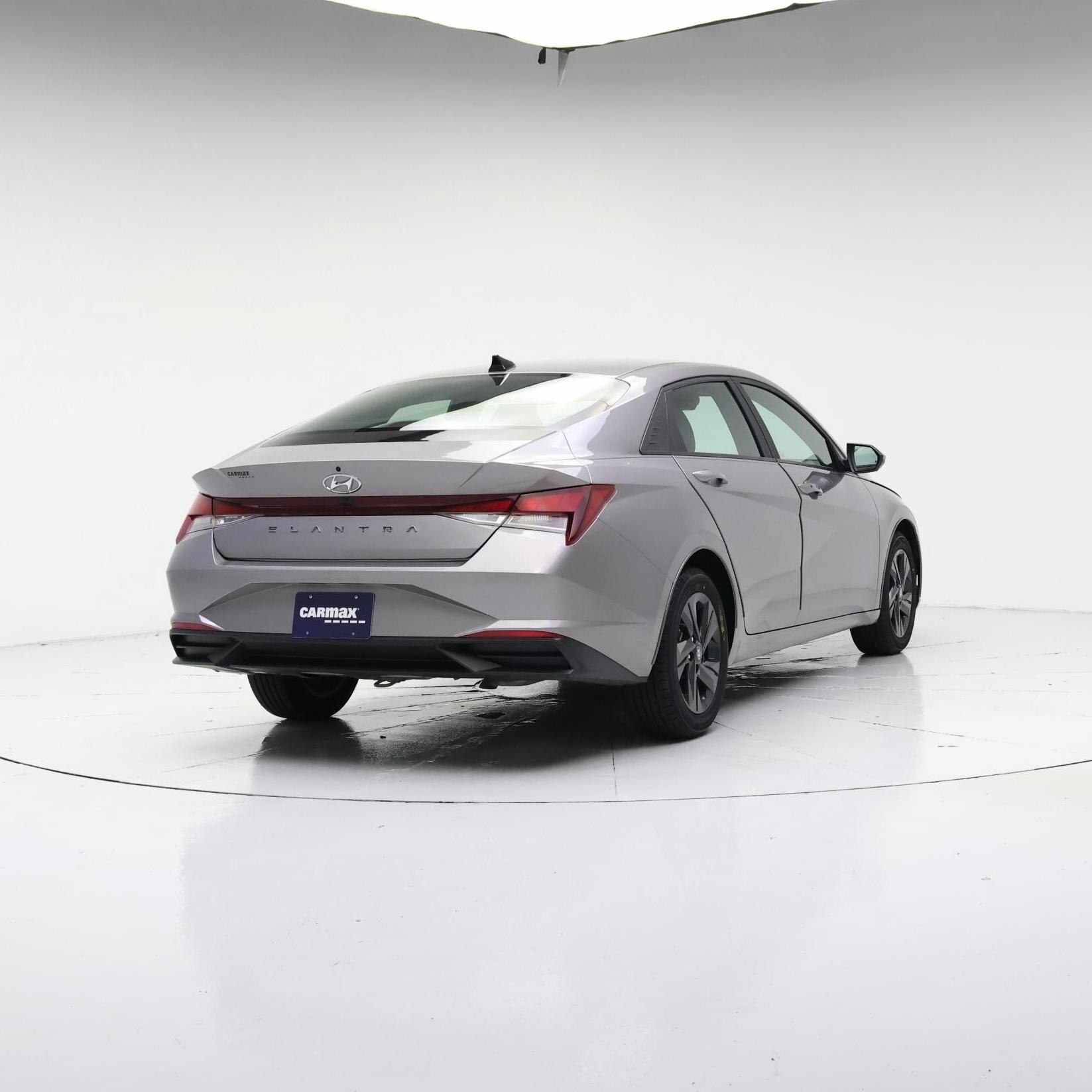 Thumbnail: 2023 Hyundai Elantra - 4