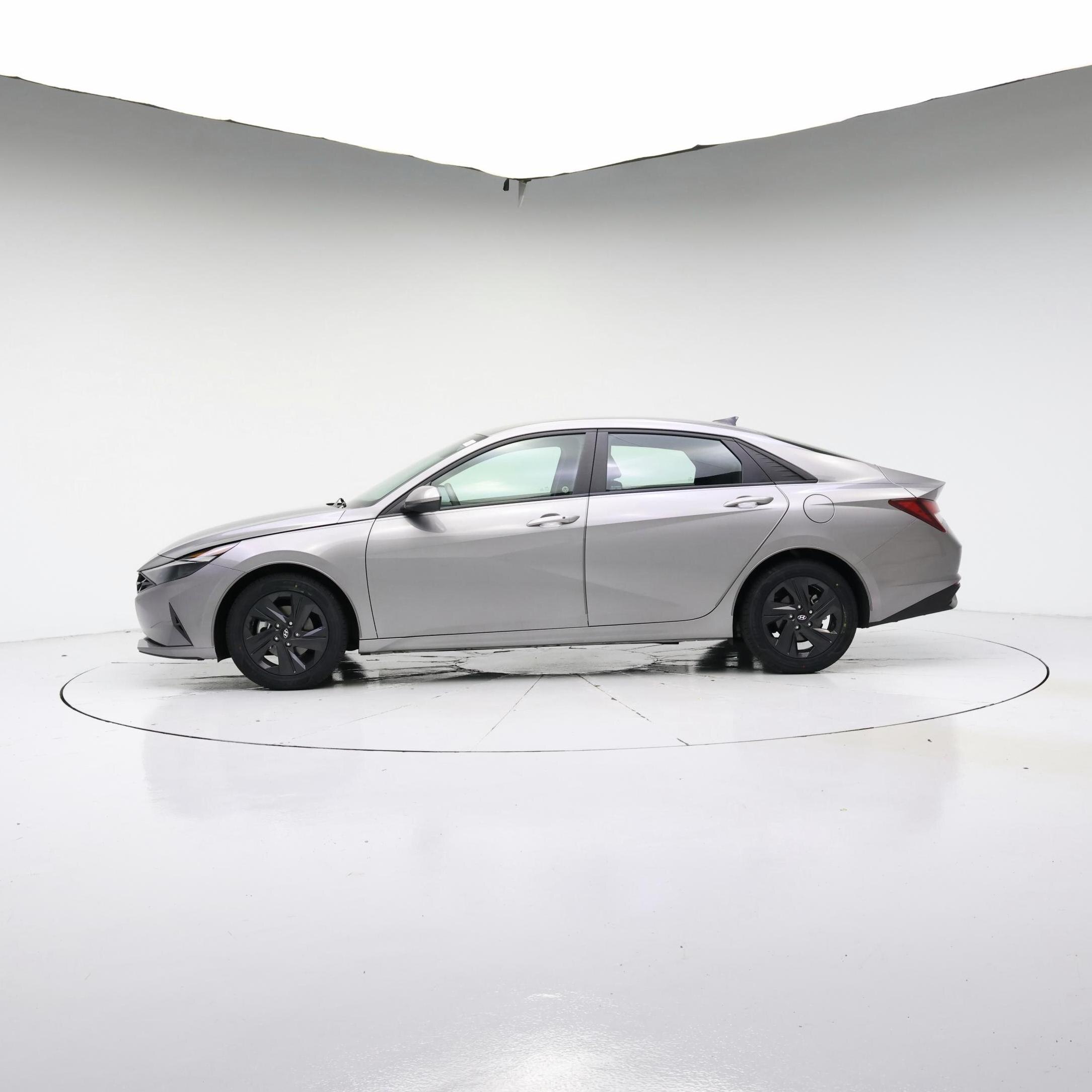 Thumbnail: 2023 Hyundai Elantra - 7