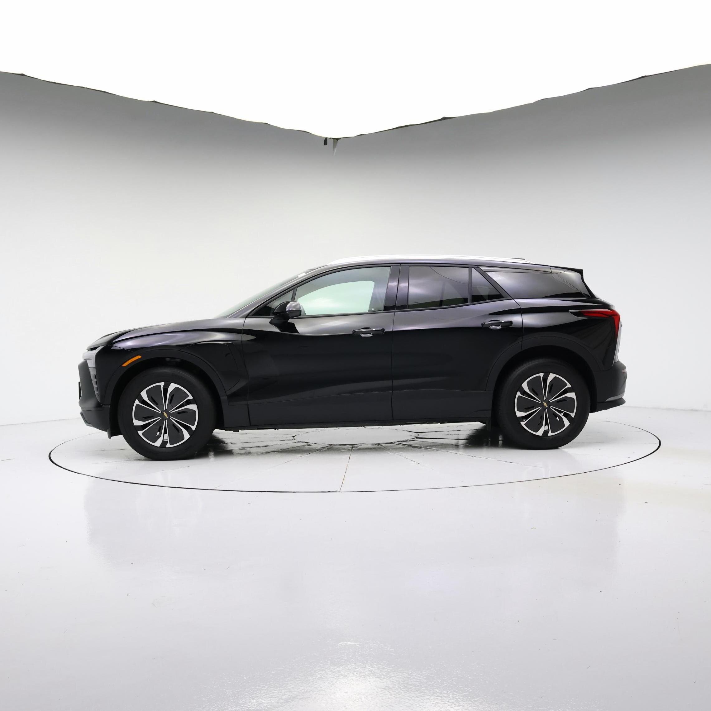 Thumbnail: 2024 Chevrolet Blazer EV - 3