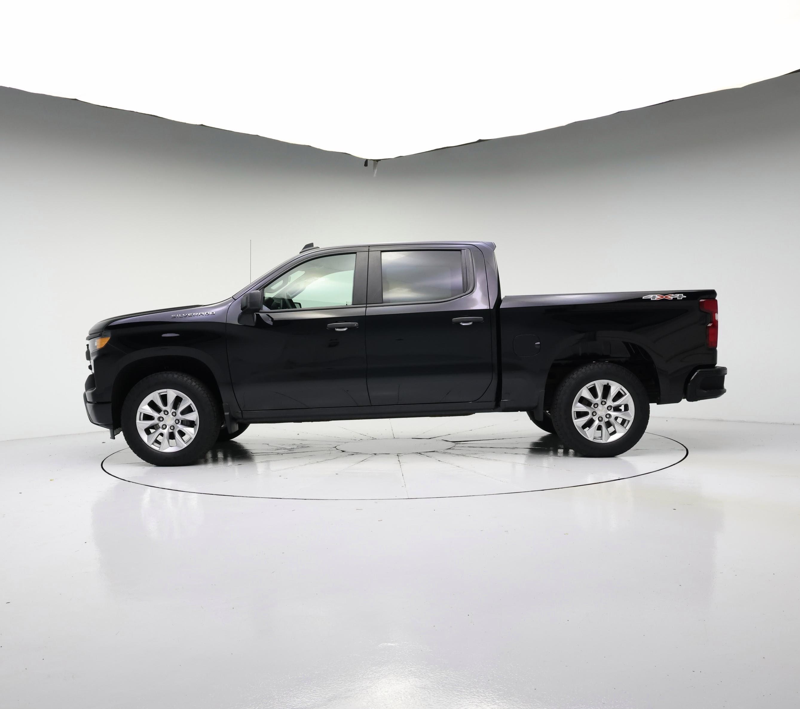 Thumbnail: 2023 Chevrolet Silverado 1500 - 3
