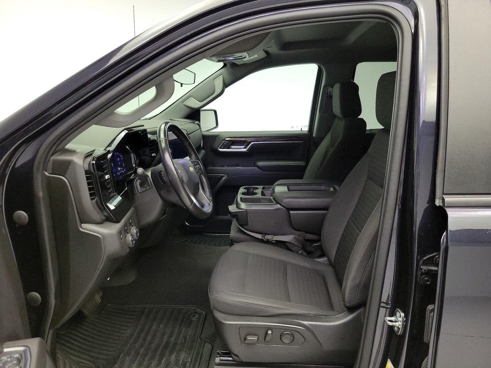 2022 Chevrolet Silverado 1500 LT - Photo 12
