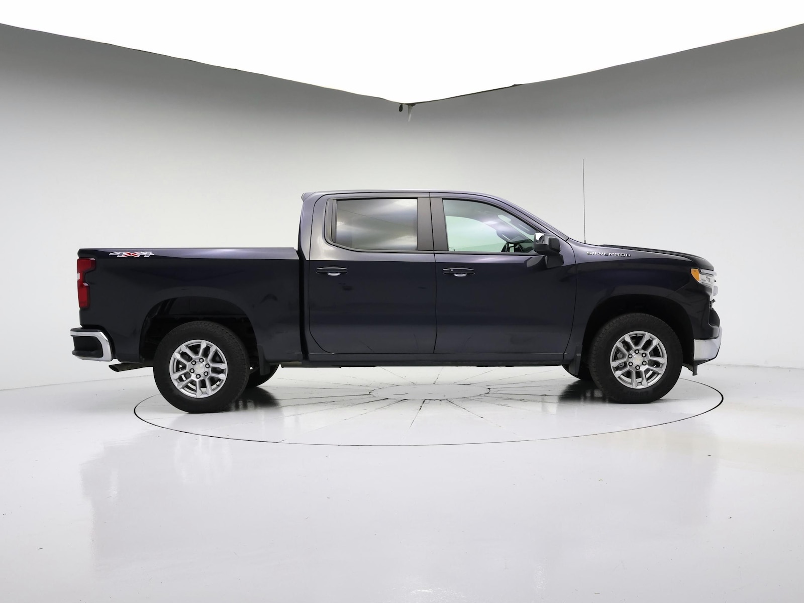 2022 Chevrolet Silverado 1500 LT - Photo 8