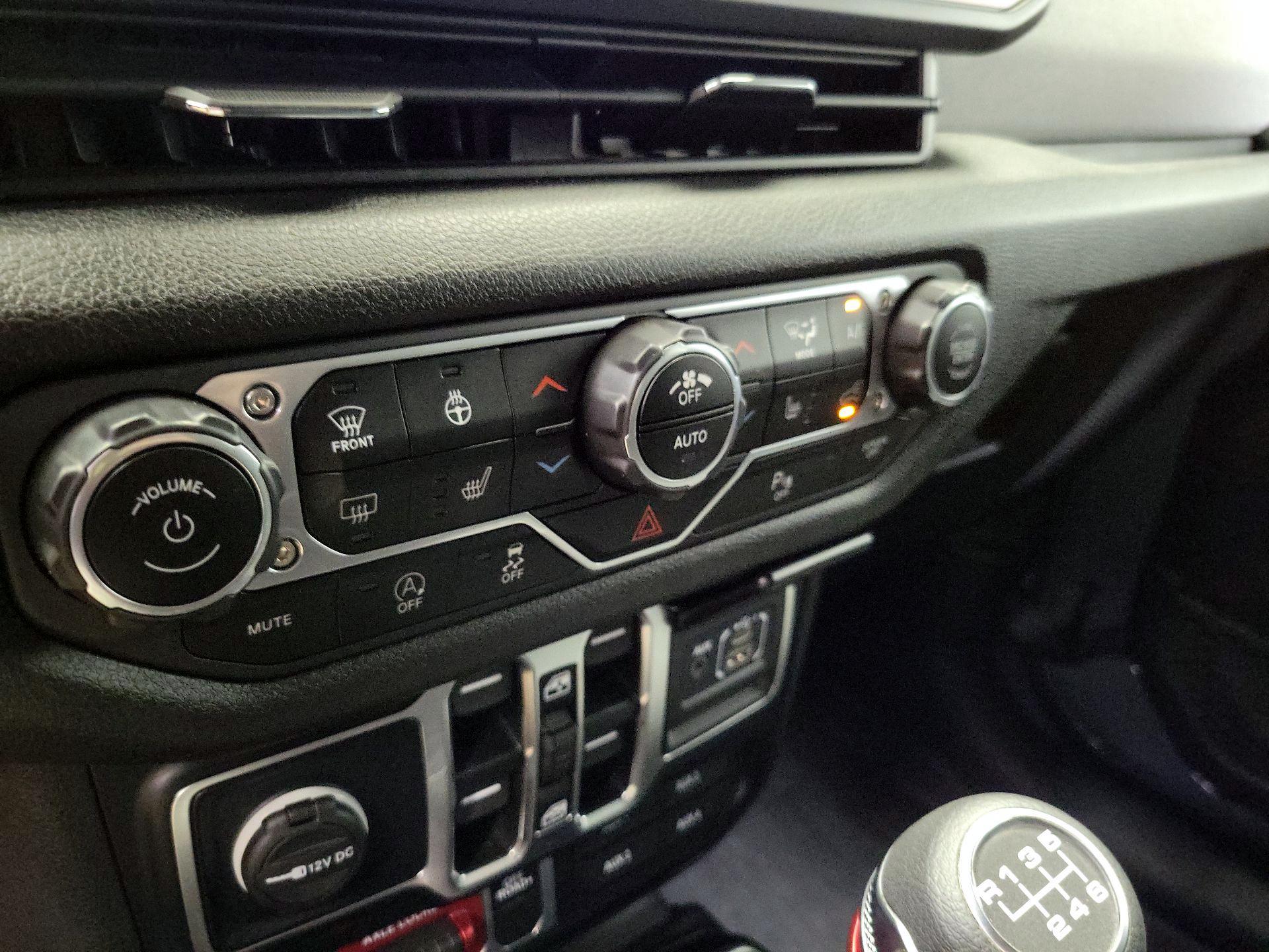 Thumbnail: 2024 Jeep Wrangler - 16