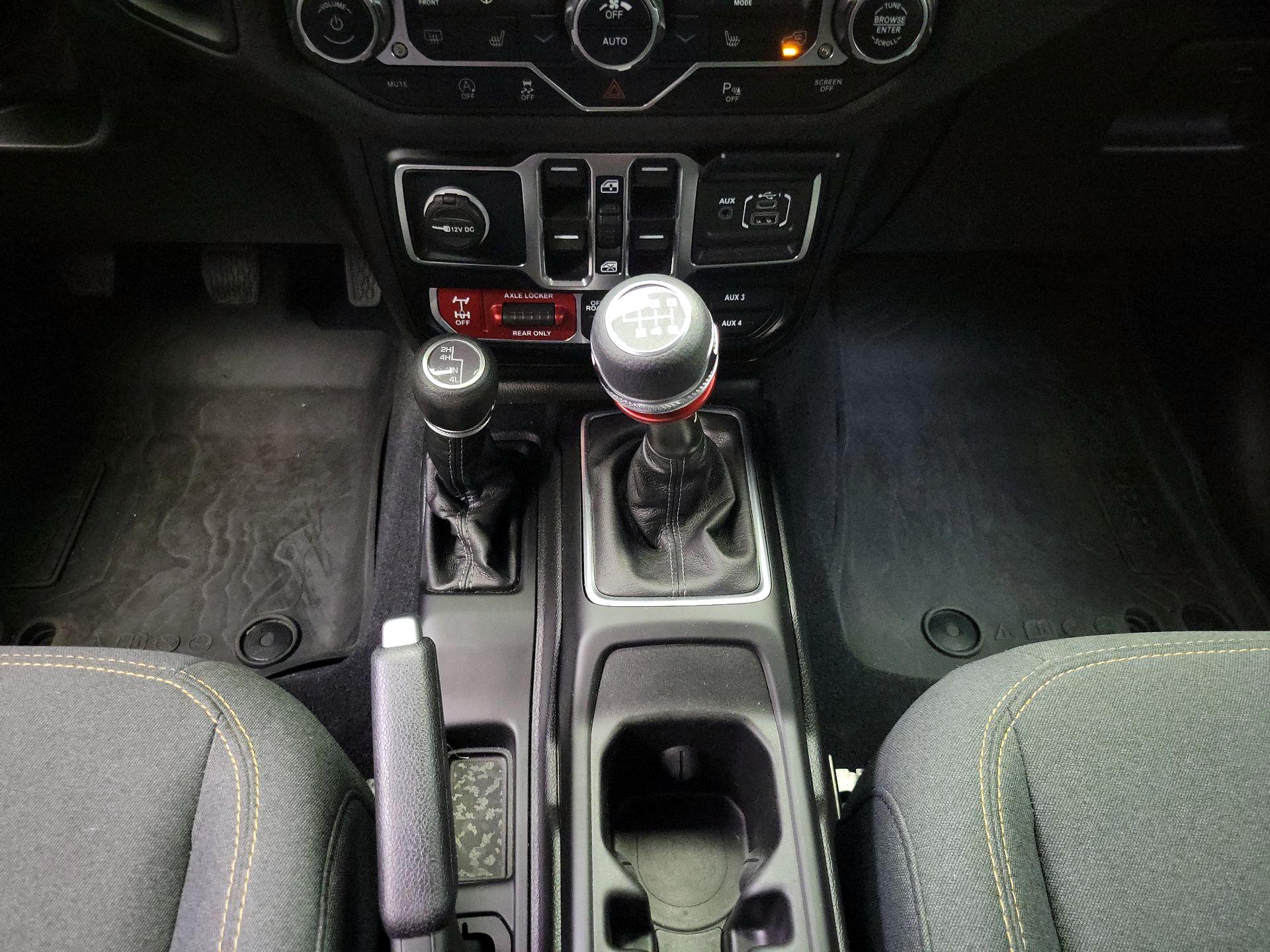 Thumbnail: 2024 Jeep Wrangler - 17
