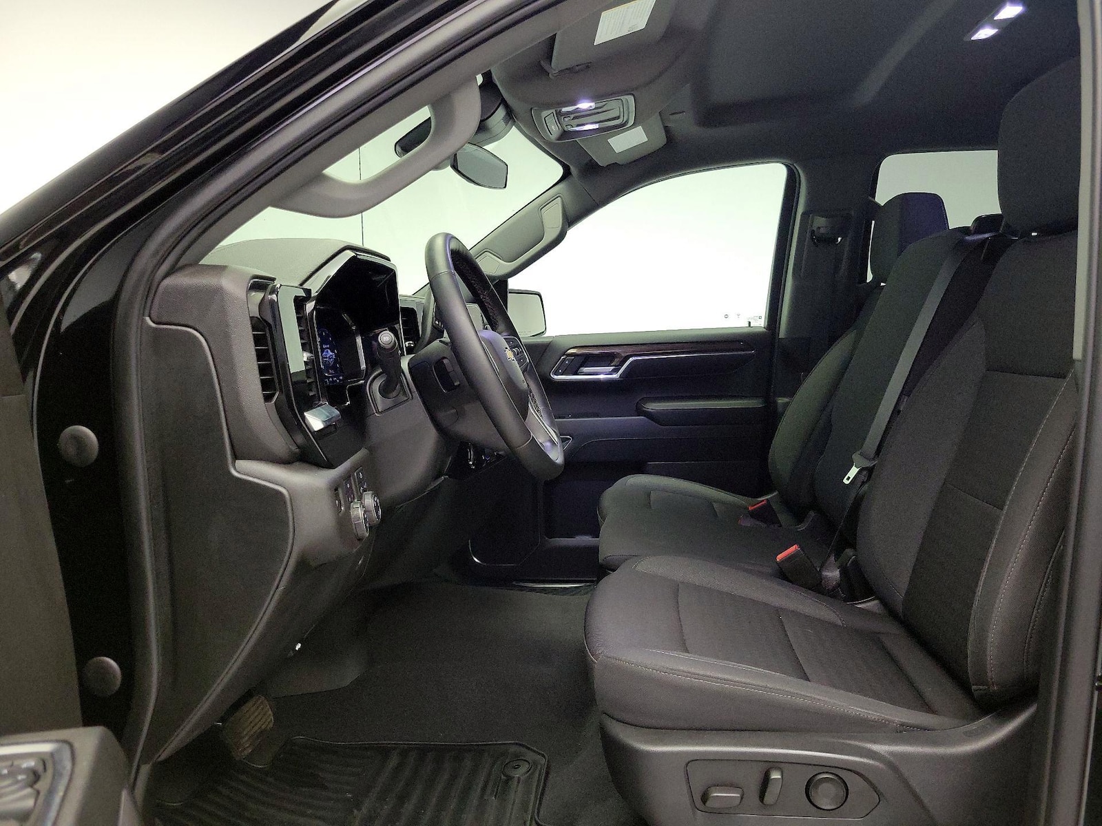 2023 Chevrolet Silverado 1500 LT - Photo 12
