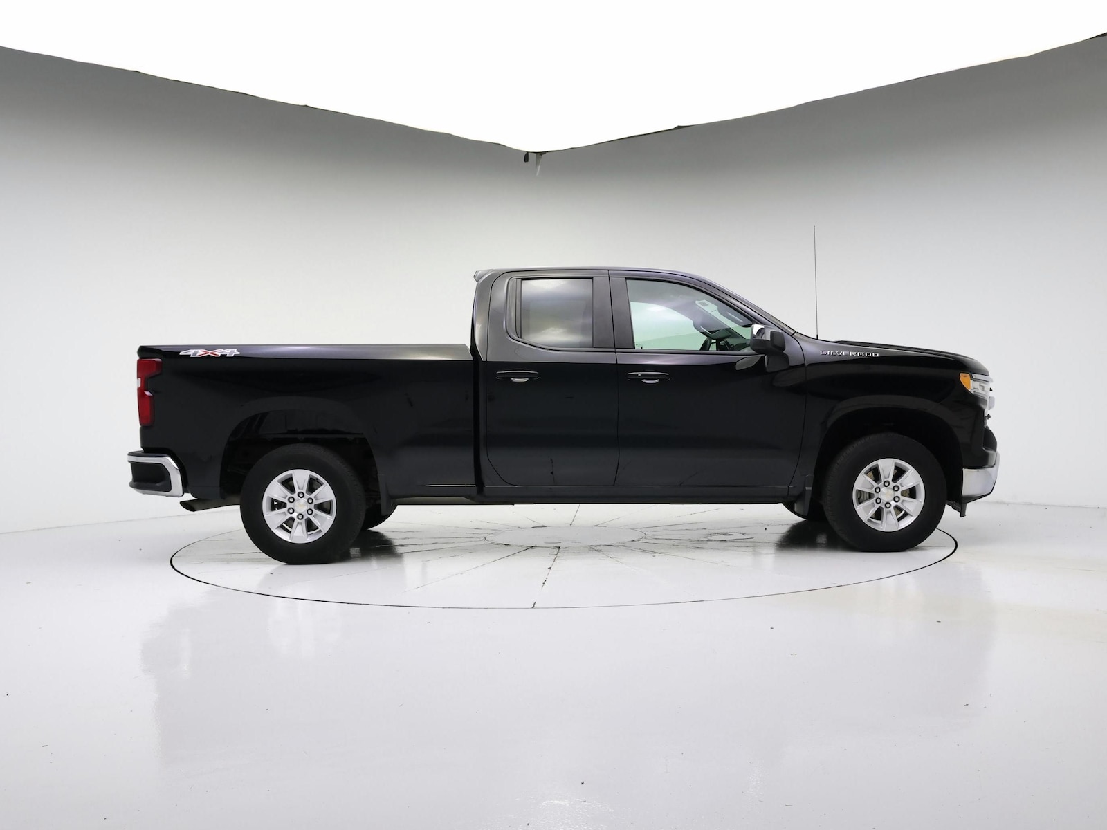 2023 Chevrolet Silverado 1500 LT - Photo 8