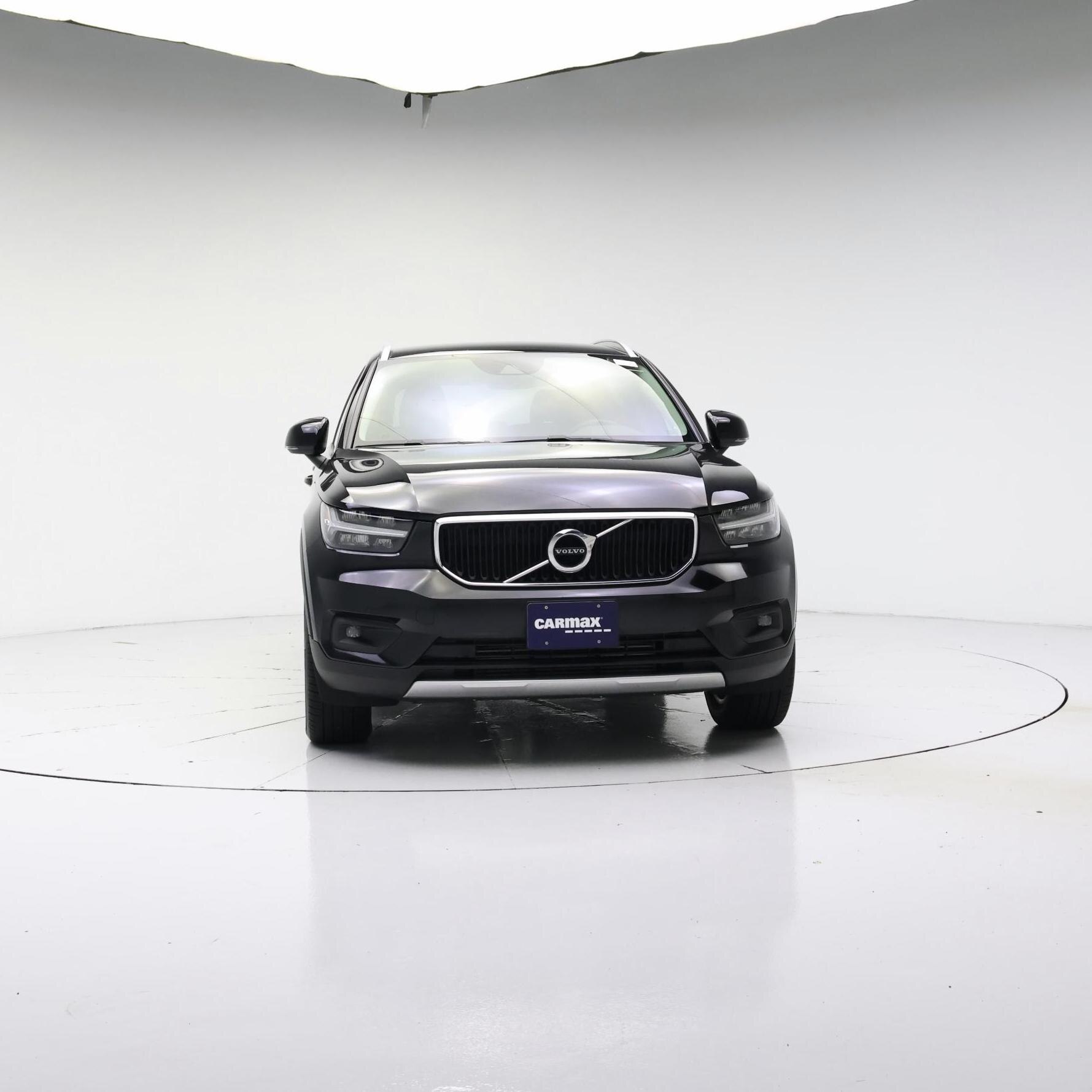 Thumbnail: 2022 Volvo XC40 - 5