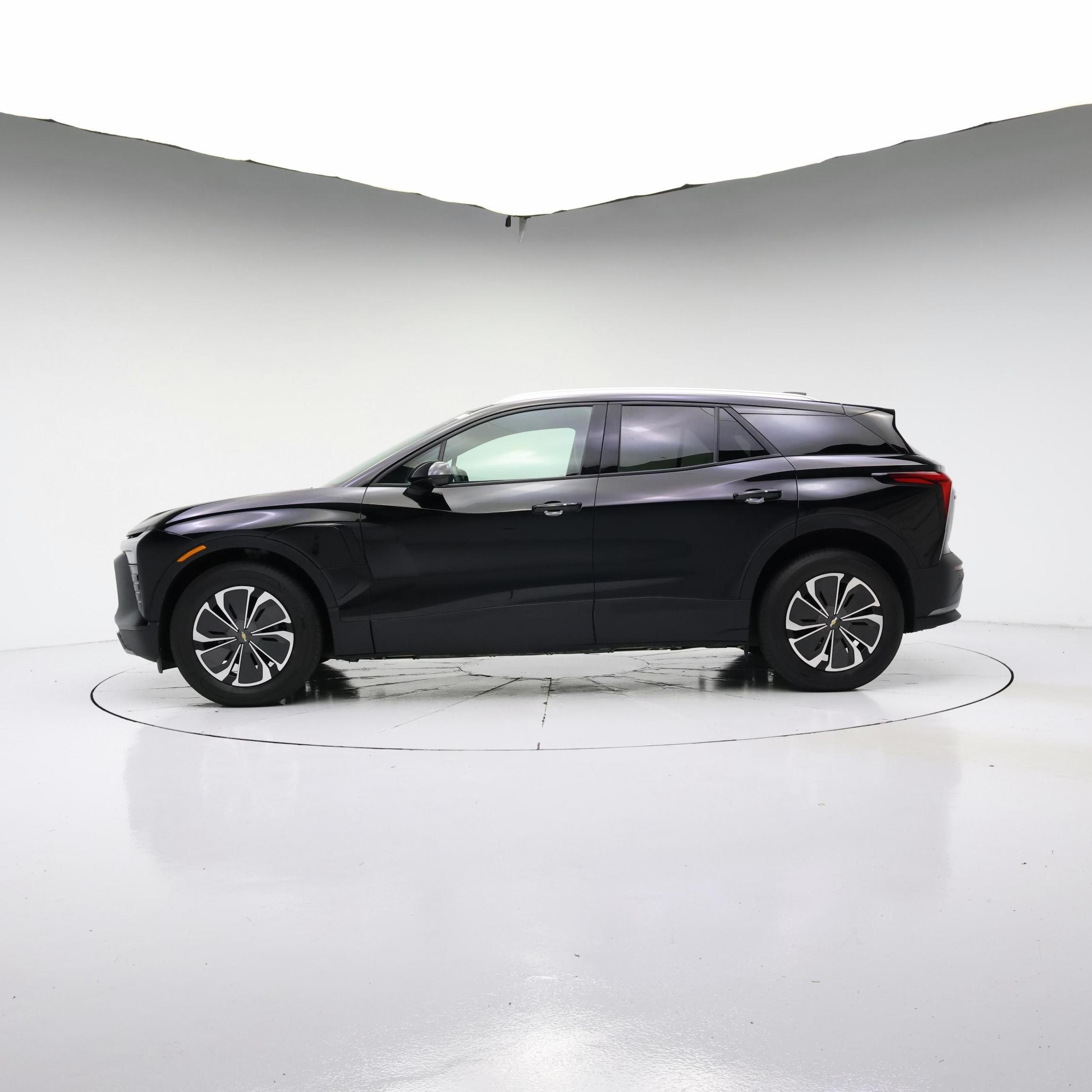 Thumbnail: 2024 Chevrolet Blazer EV - 3