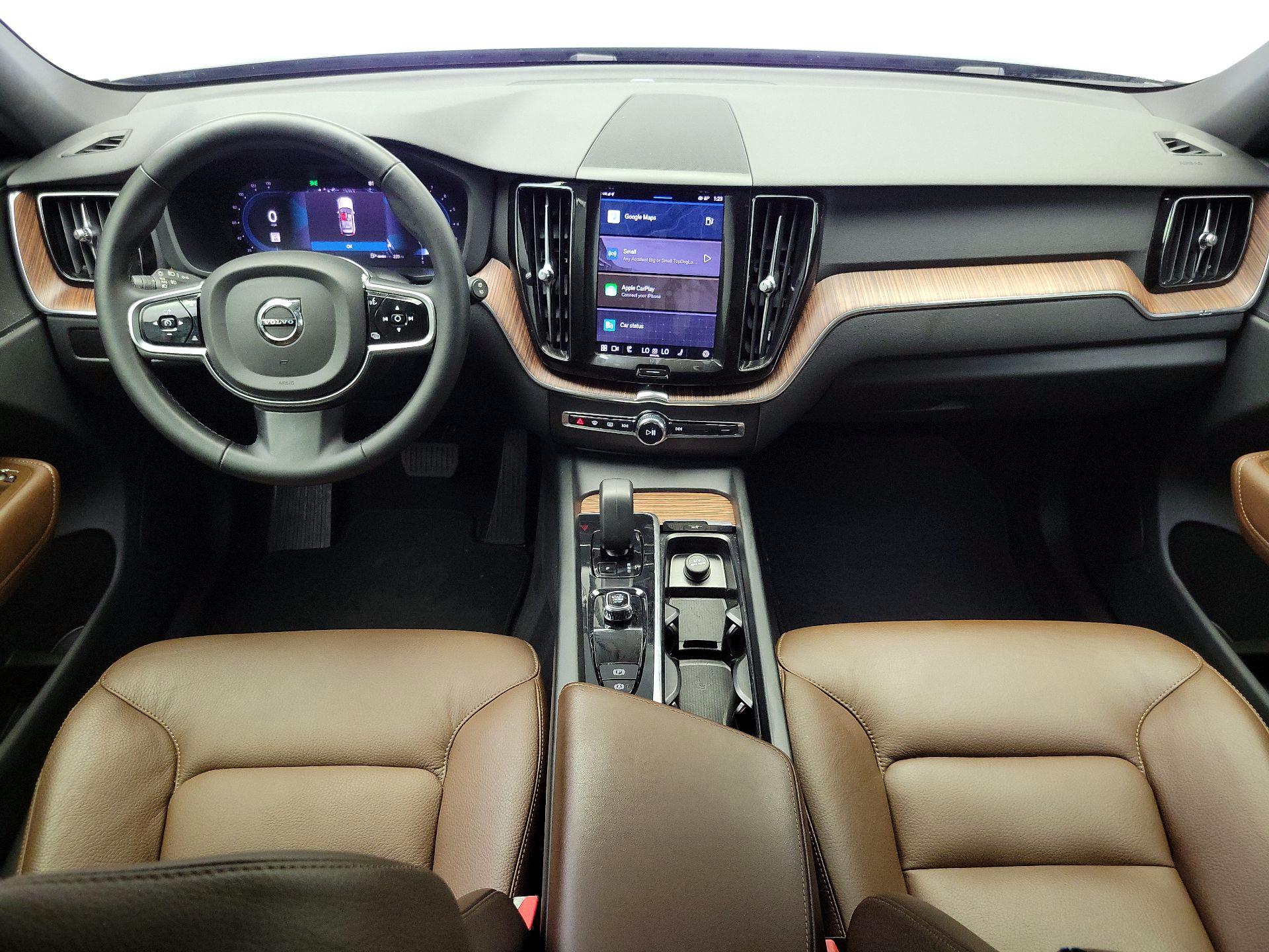 Thumbnail: 2023 Volvo XC60 - 9