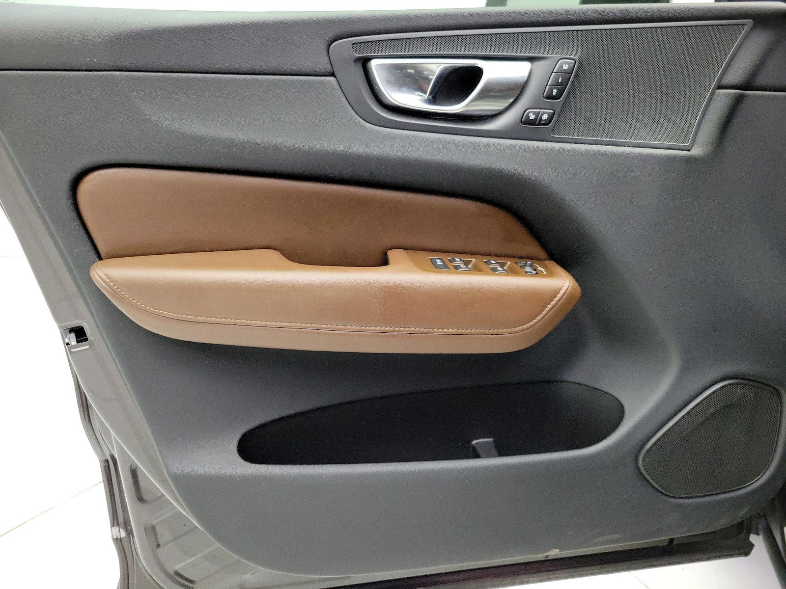 2023 Volvo XC60 Plus - Photo 13