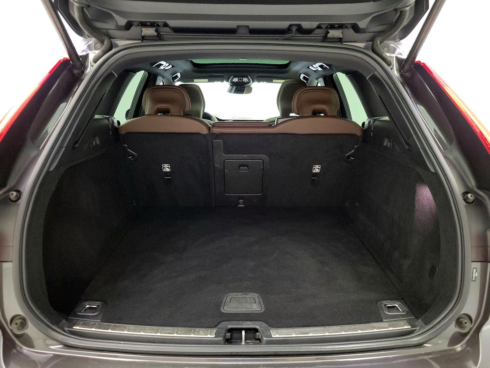 2023 Volvo XC60 Plus - Photo 23