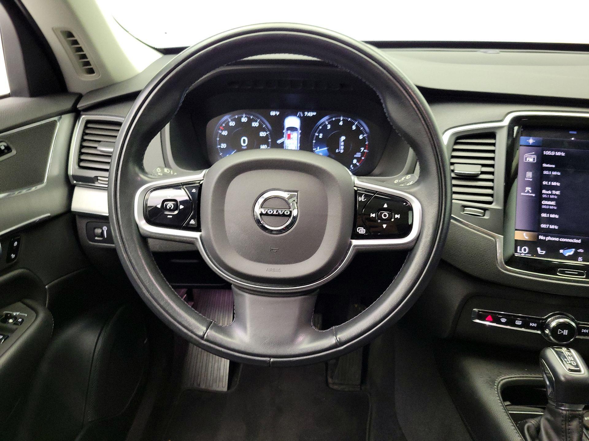 Thumbnail: 2022 Volvo XC90 - 10