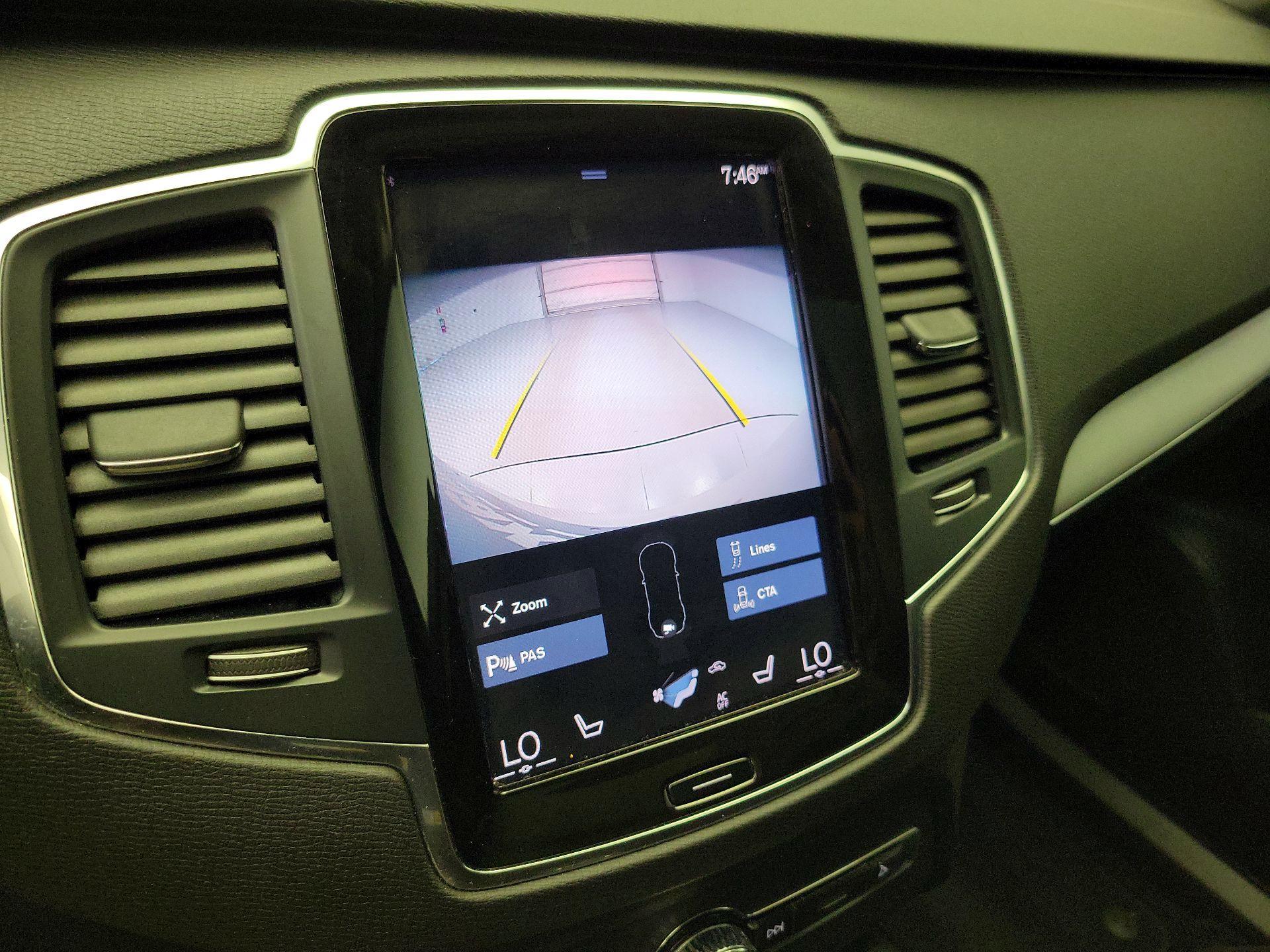 Thumbnail: 2022 Volvo XC90 - 15