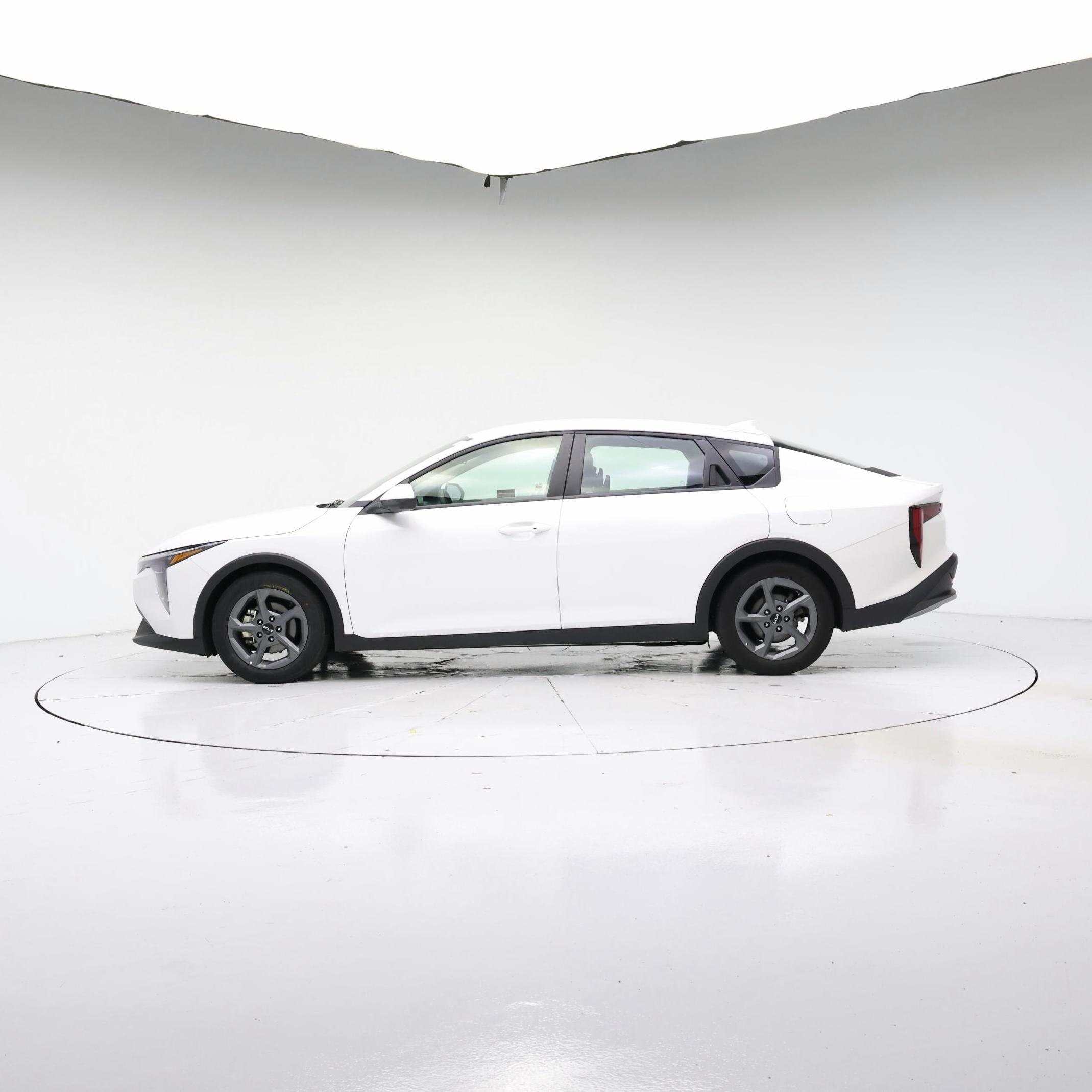 Thumbnail: 2025 Kia K4 - 3