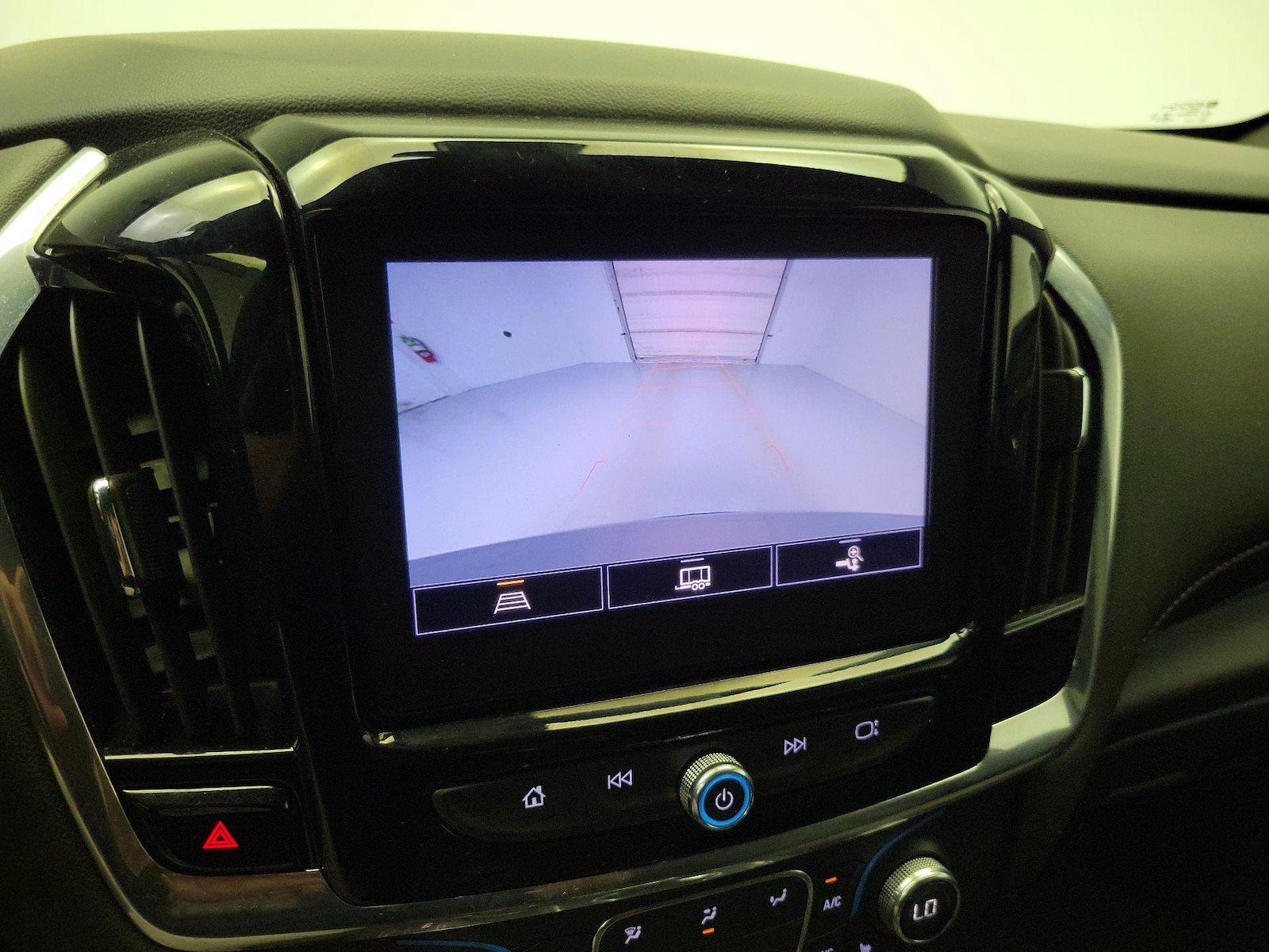 2022 Chevrolet Traverse 1LT - Photo 15