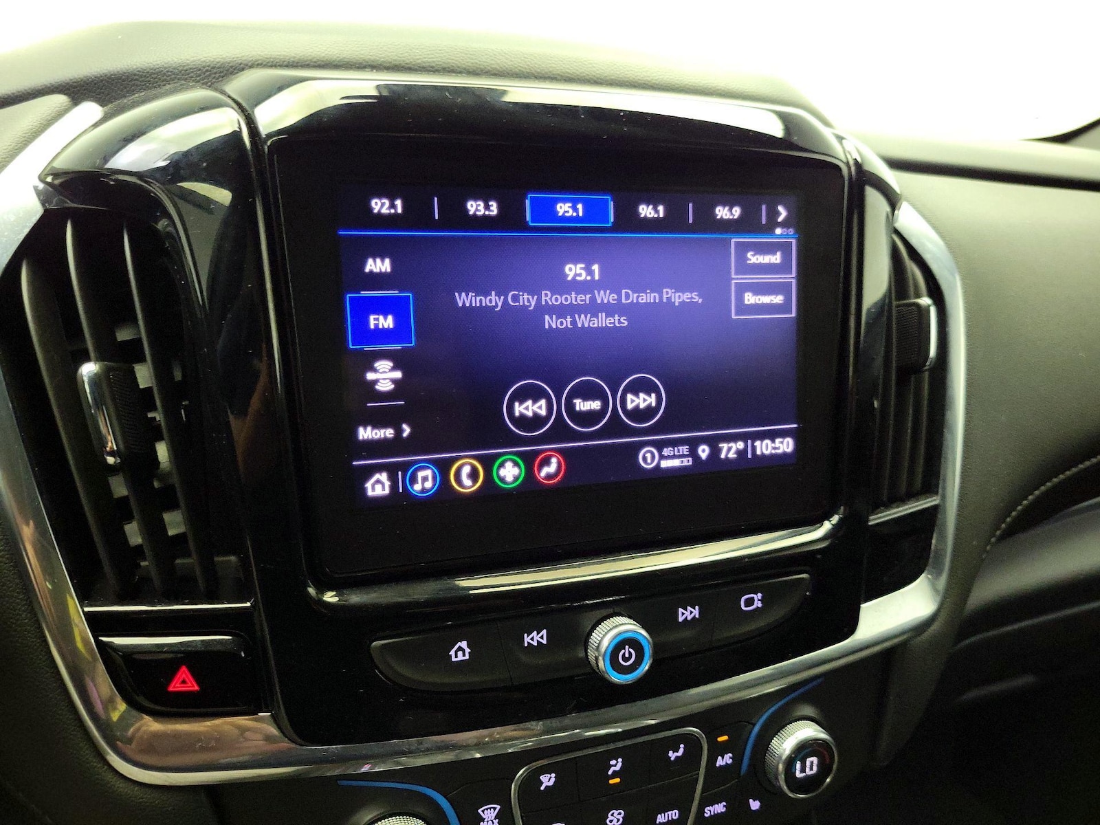 2022 Chevrolet Traverse 1LT - Photo 16