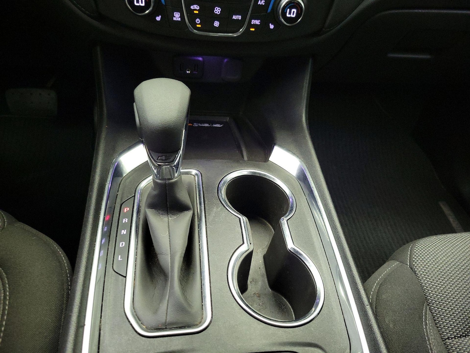 2022 Chevrolet Traverse 1LT - Photo 18