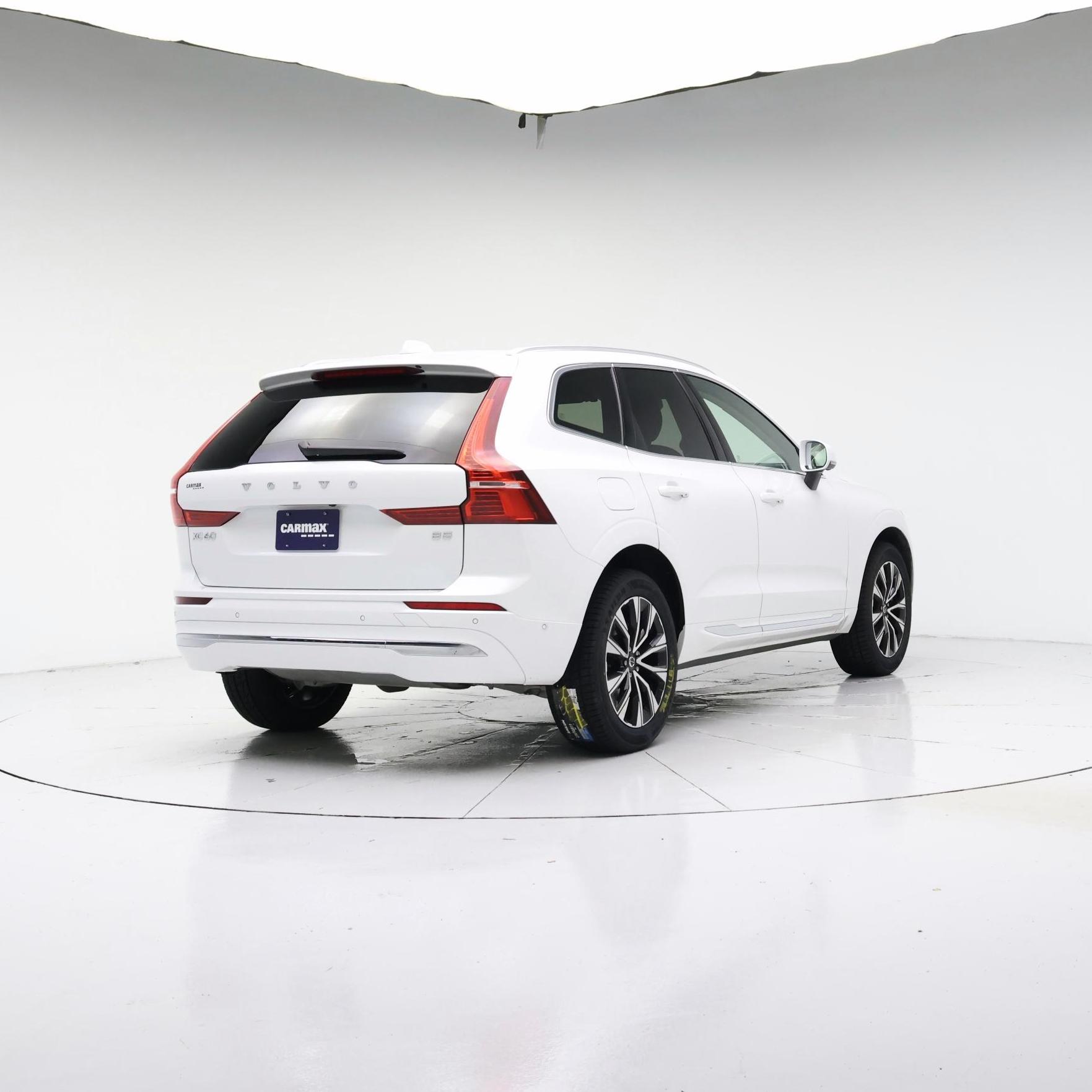 Thumbnail: 2023 Volvo XC60 - 8