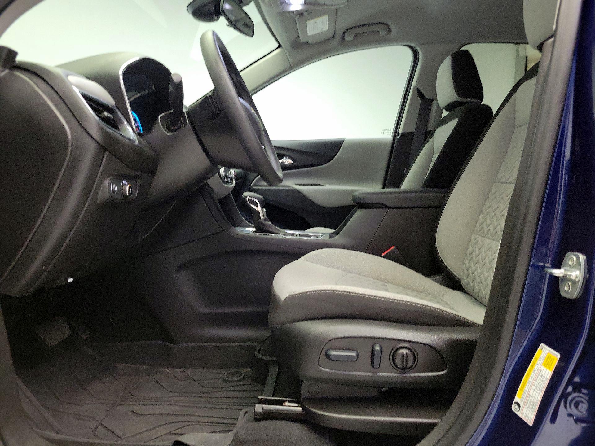 Thumbnail: 2023 Chevrolet Equinox - 11