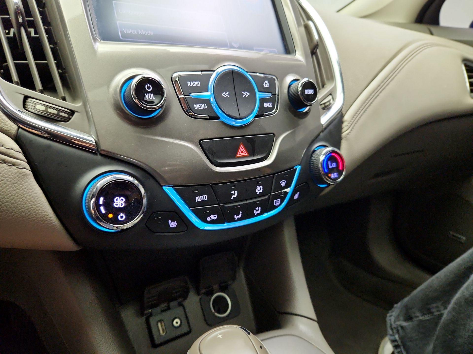 Thumbnail: 2017 Chevrolet Cruze - 15