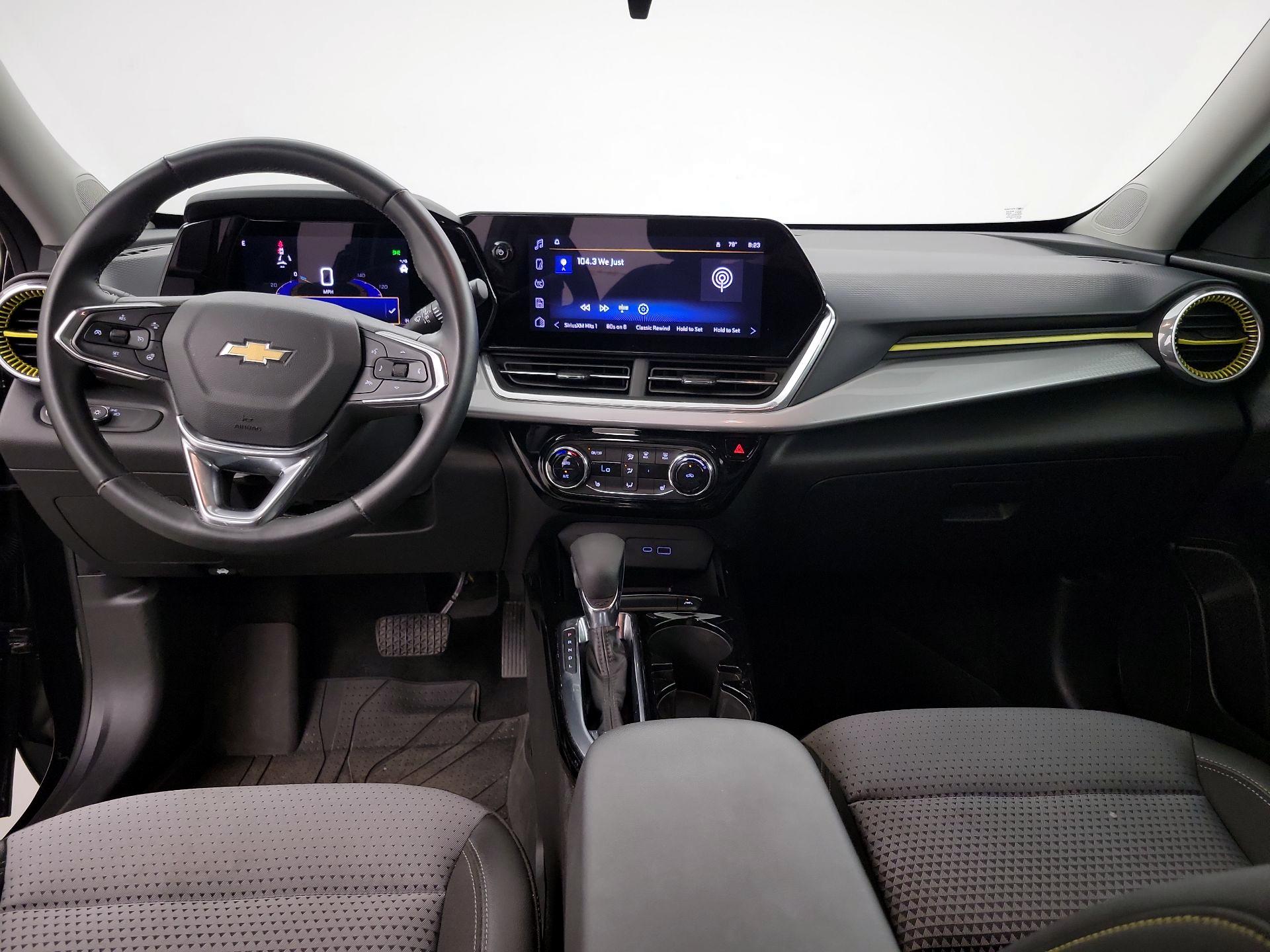 Thumbnail: 2024 Chevrolet Trax - 9