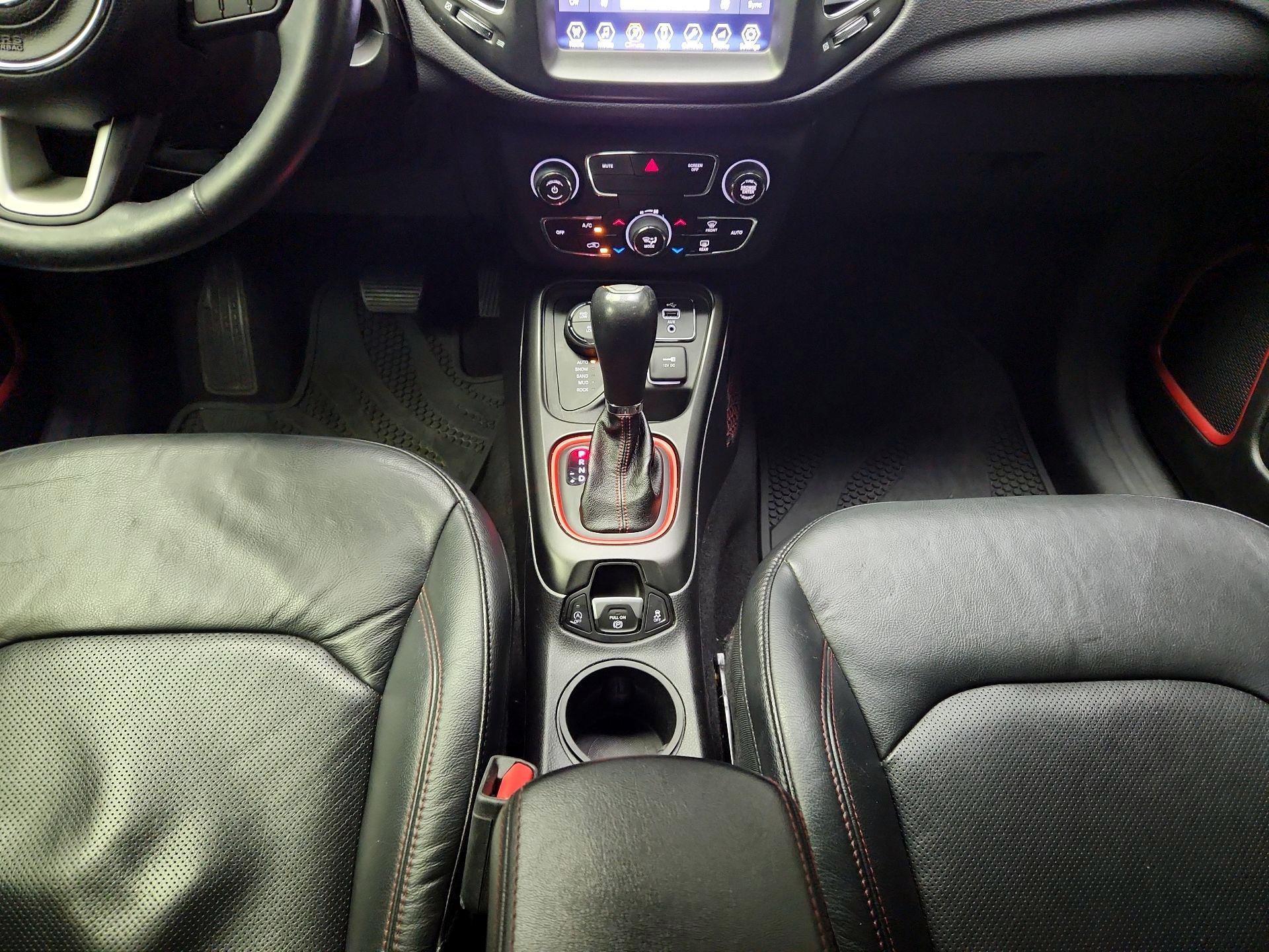 Thumbnail: 2017 Jeep Compass - 15