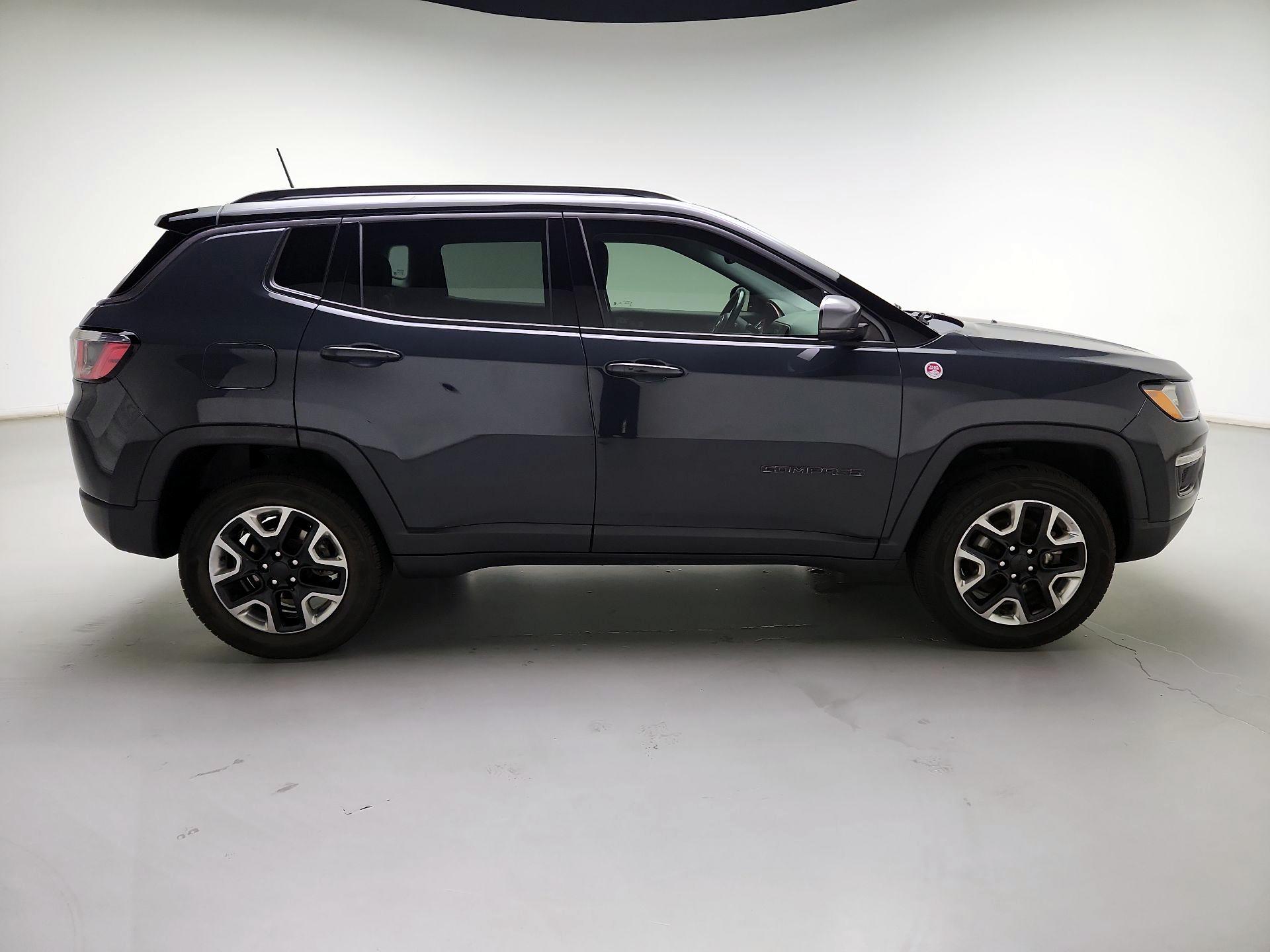 Thumbnail: 2017 Jeep Compass - 4